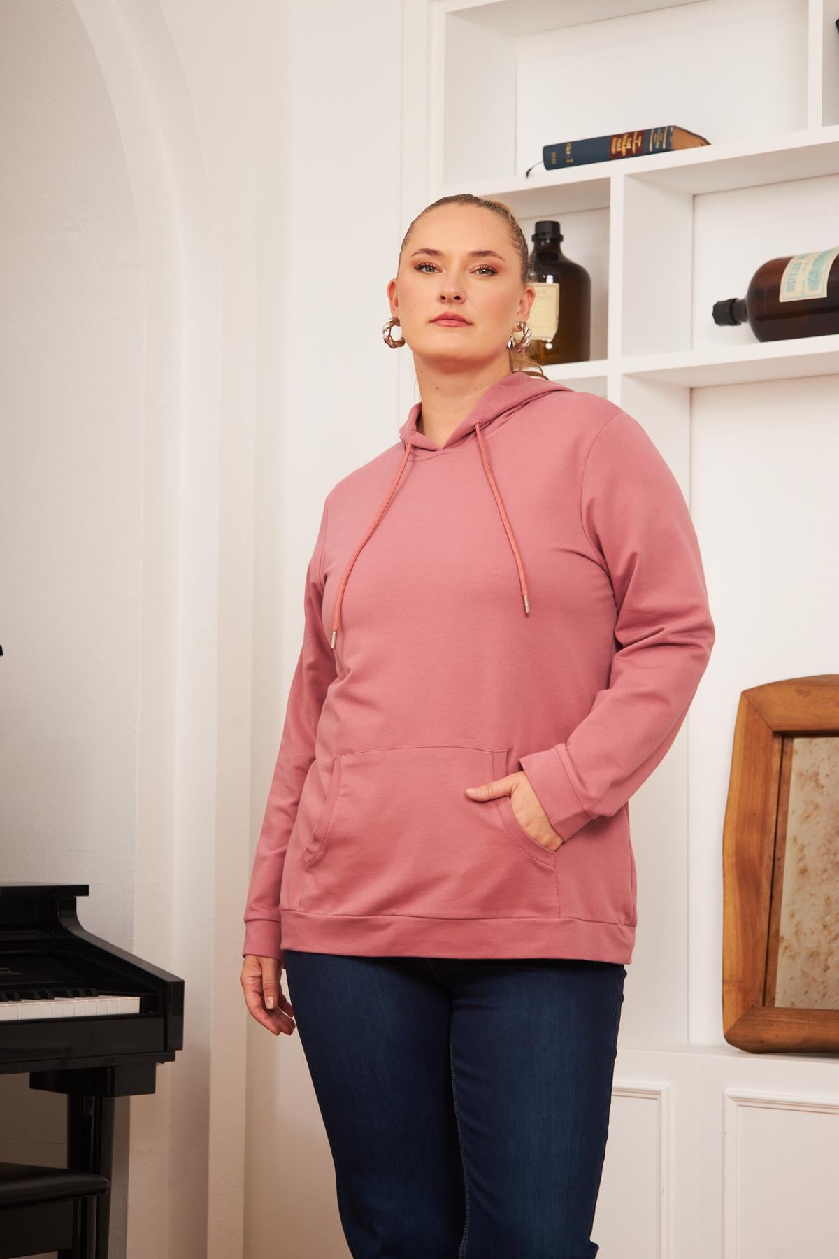 Kapşonlu Büyük Beden Gülkurusu Sweatshirt