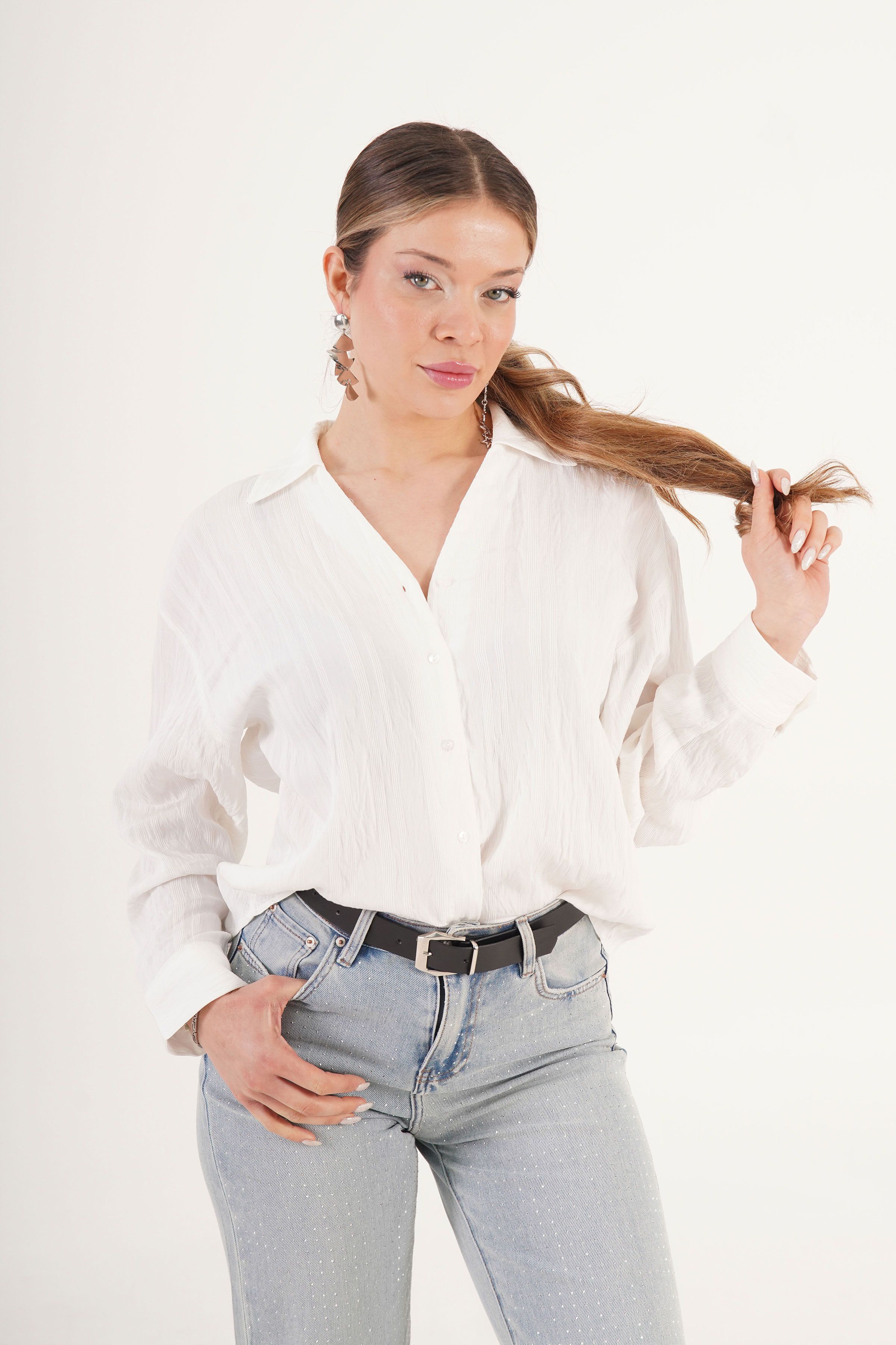 V Yaka Drapeli Beyaz Toptan Gömlek