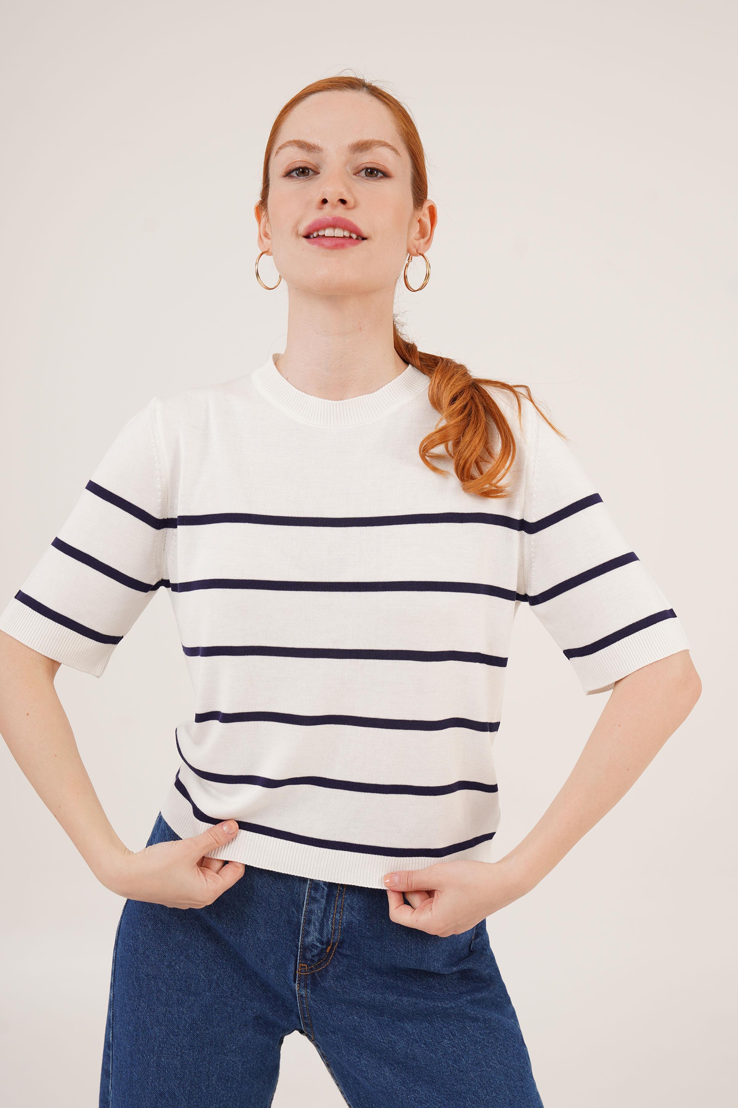 Çizgili Kısa Kol Beyaz Lacivert Toptan Bluz Beyaz STD