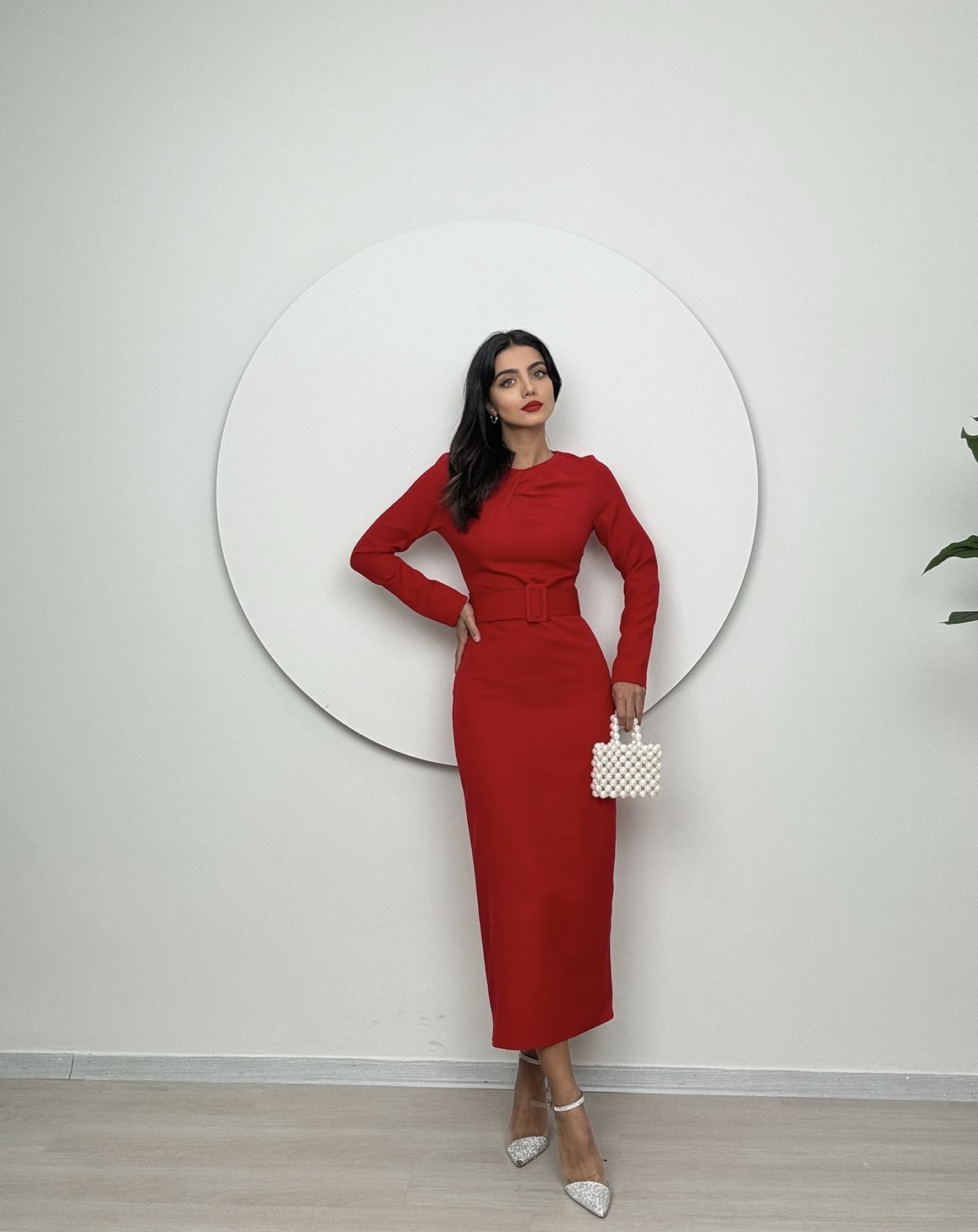 1009 YAKA DETAY ELBİSE