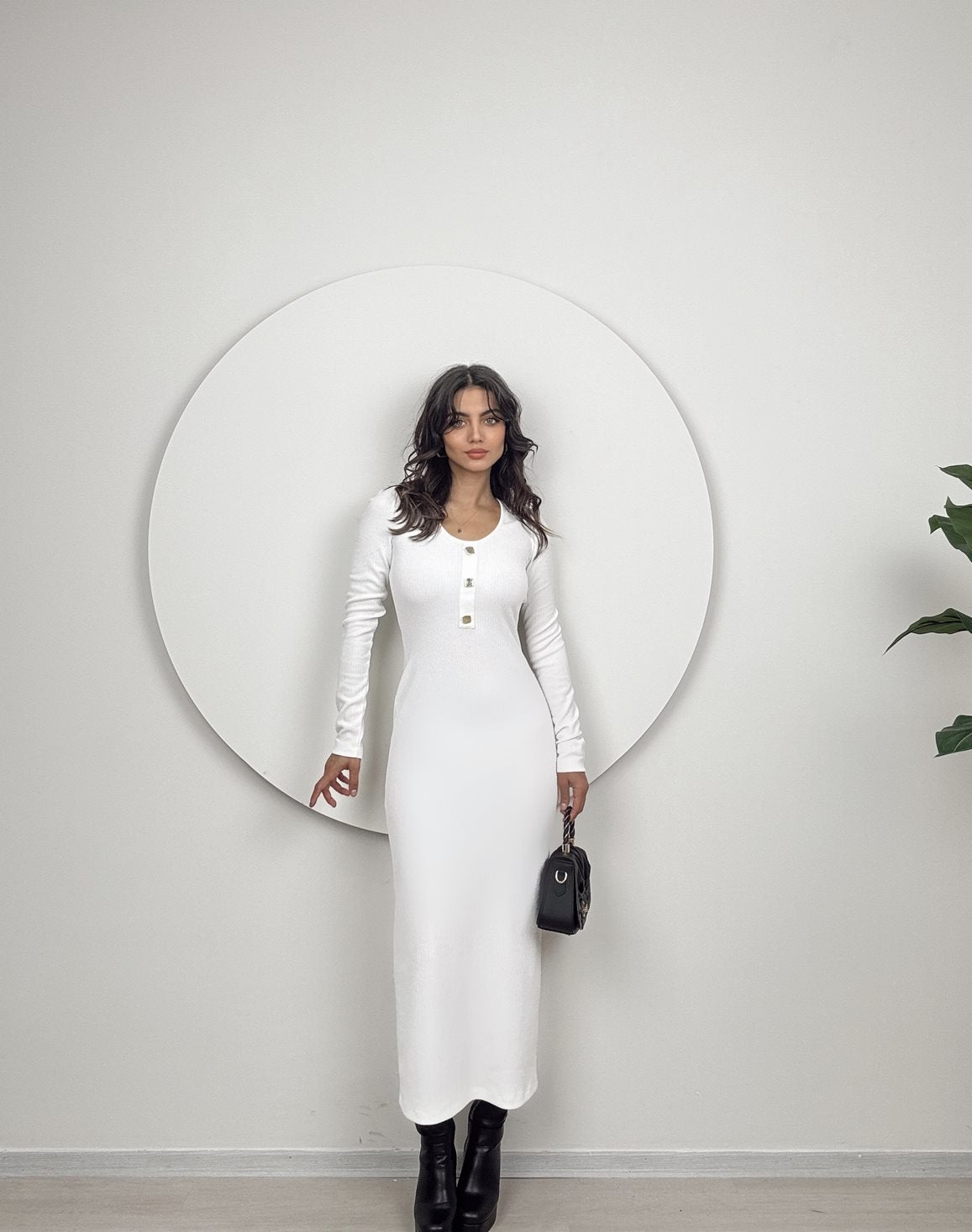 1014 V YAKA ÖRME ELBİSE