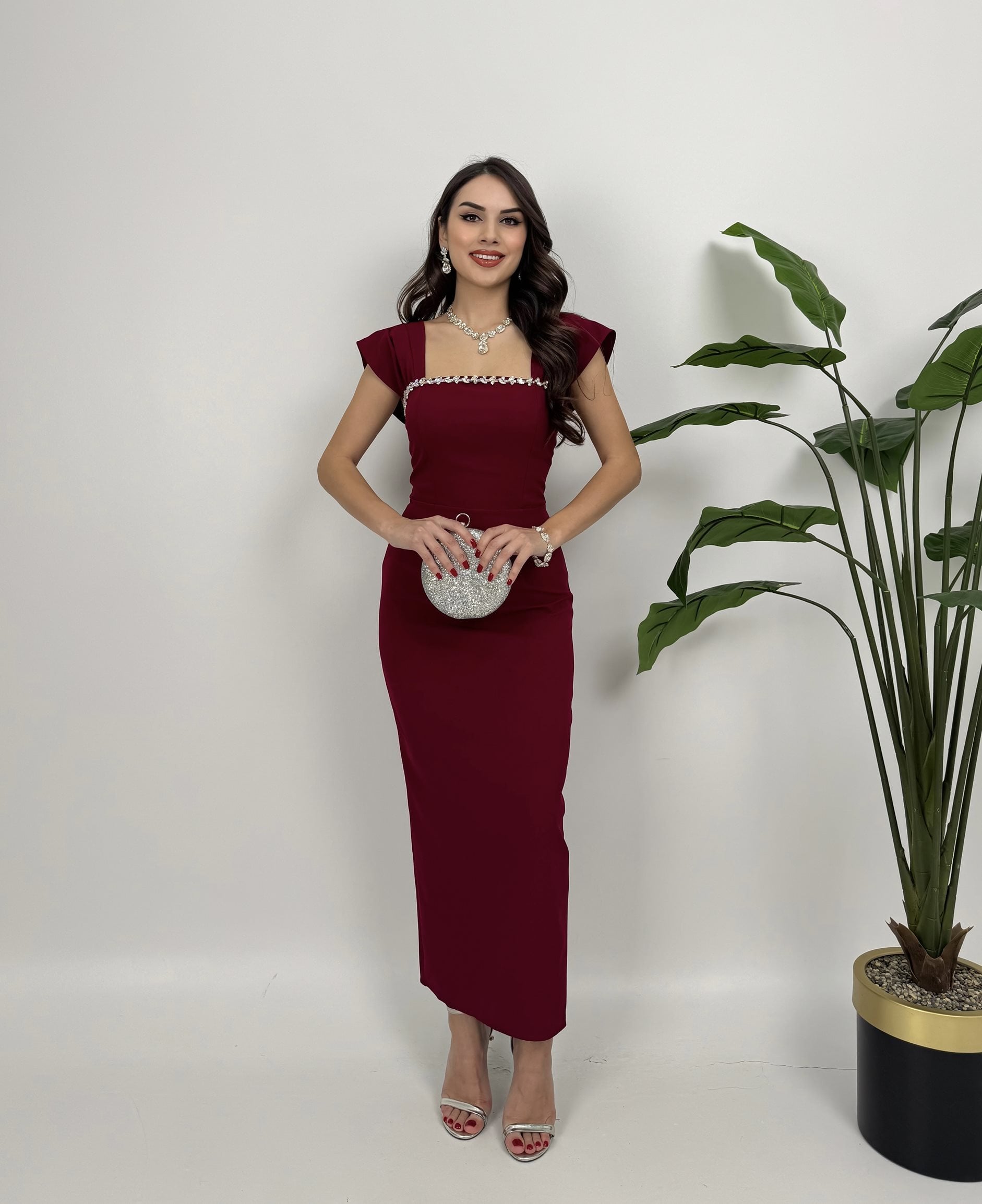 1022 HANDICRAFT CHEST DETAIL DRESS