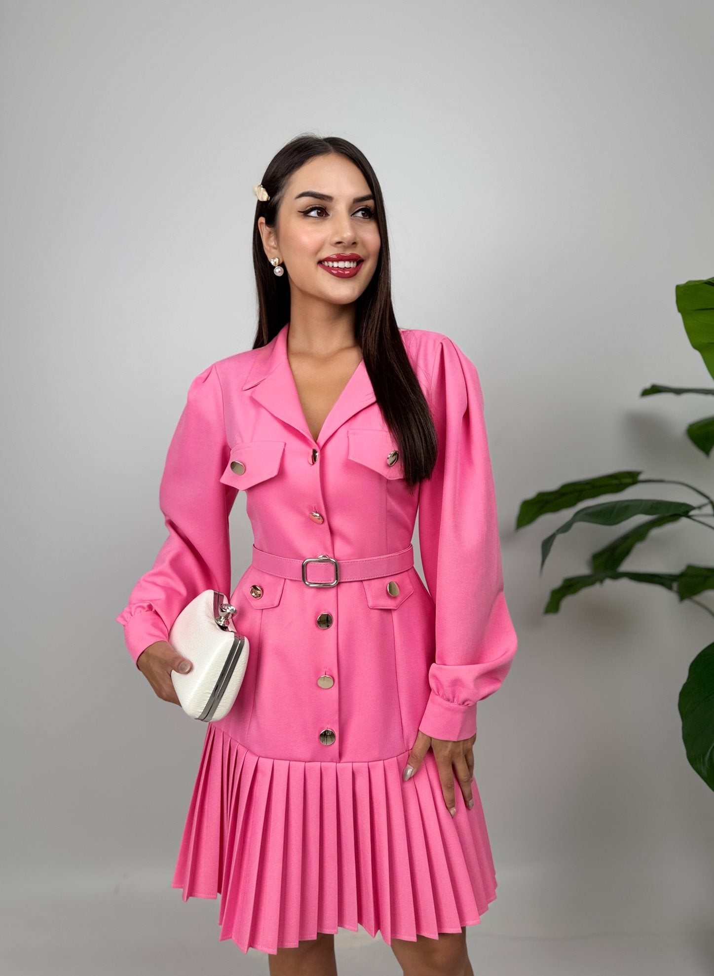 1023 PLİSELİ KISA ELBİSE