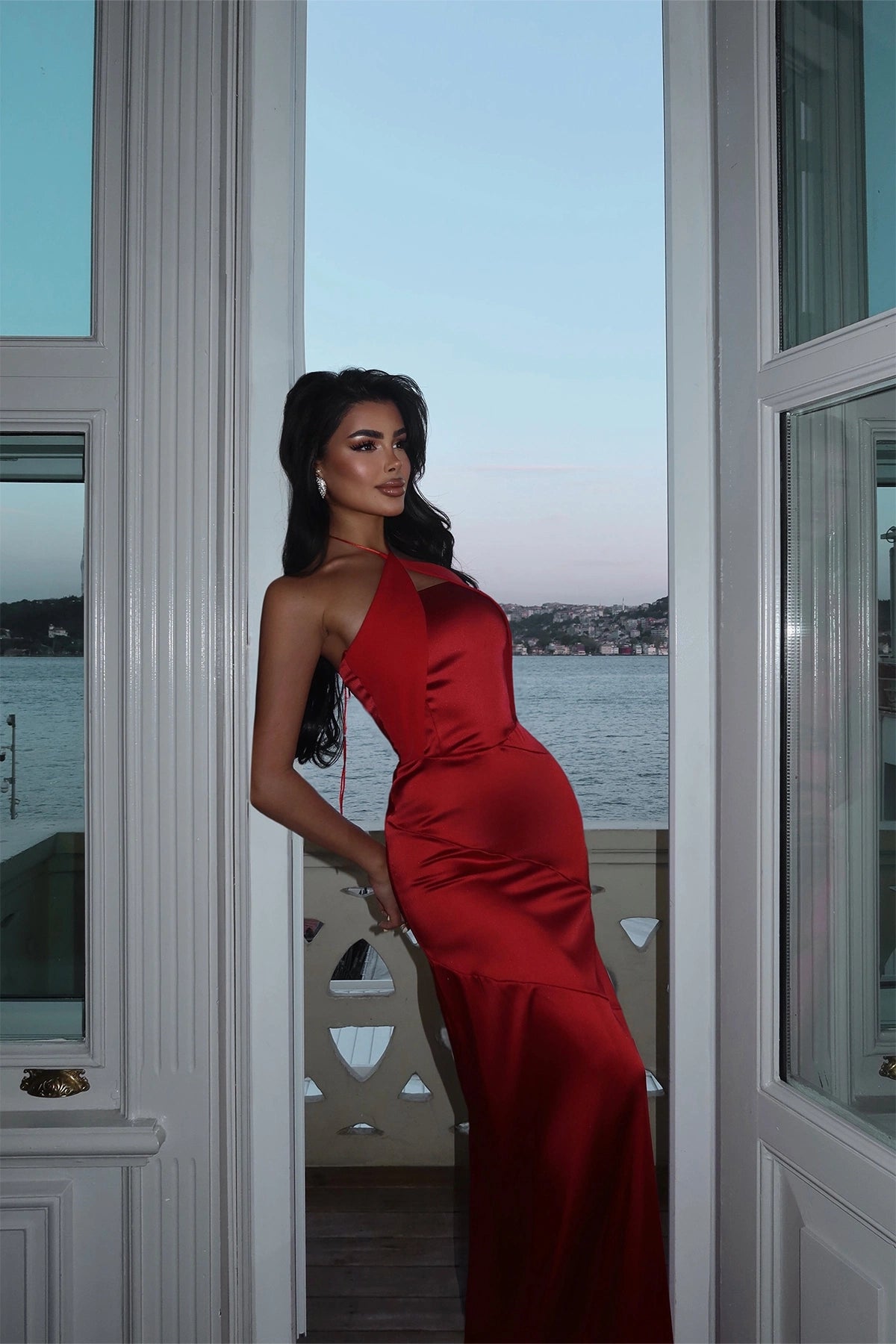 Kırmızı Dianeli Bağlamalı Elbise