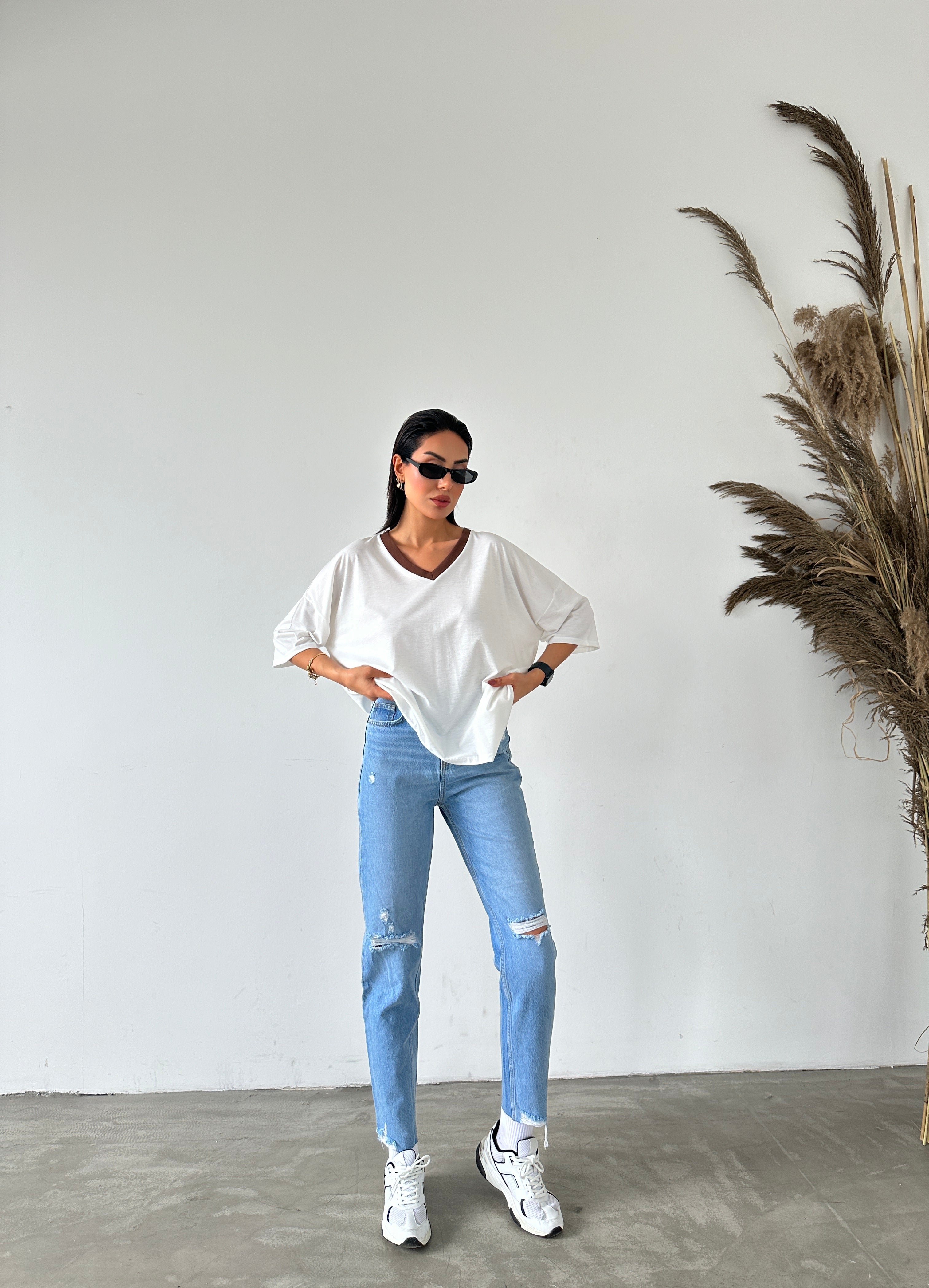 Colorful V-Neck Basic T-shirt