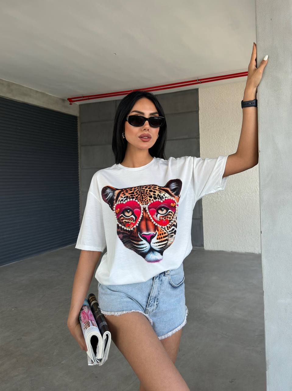 Tiger Printed Pearl T-shirt