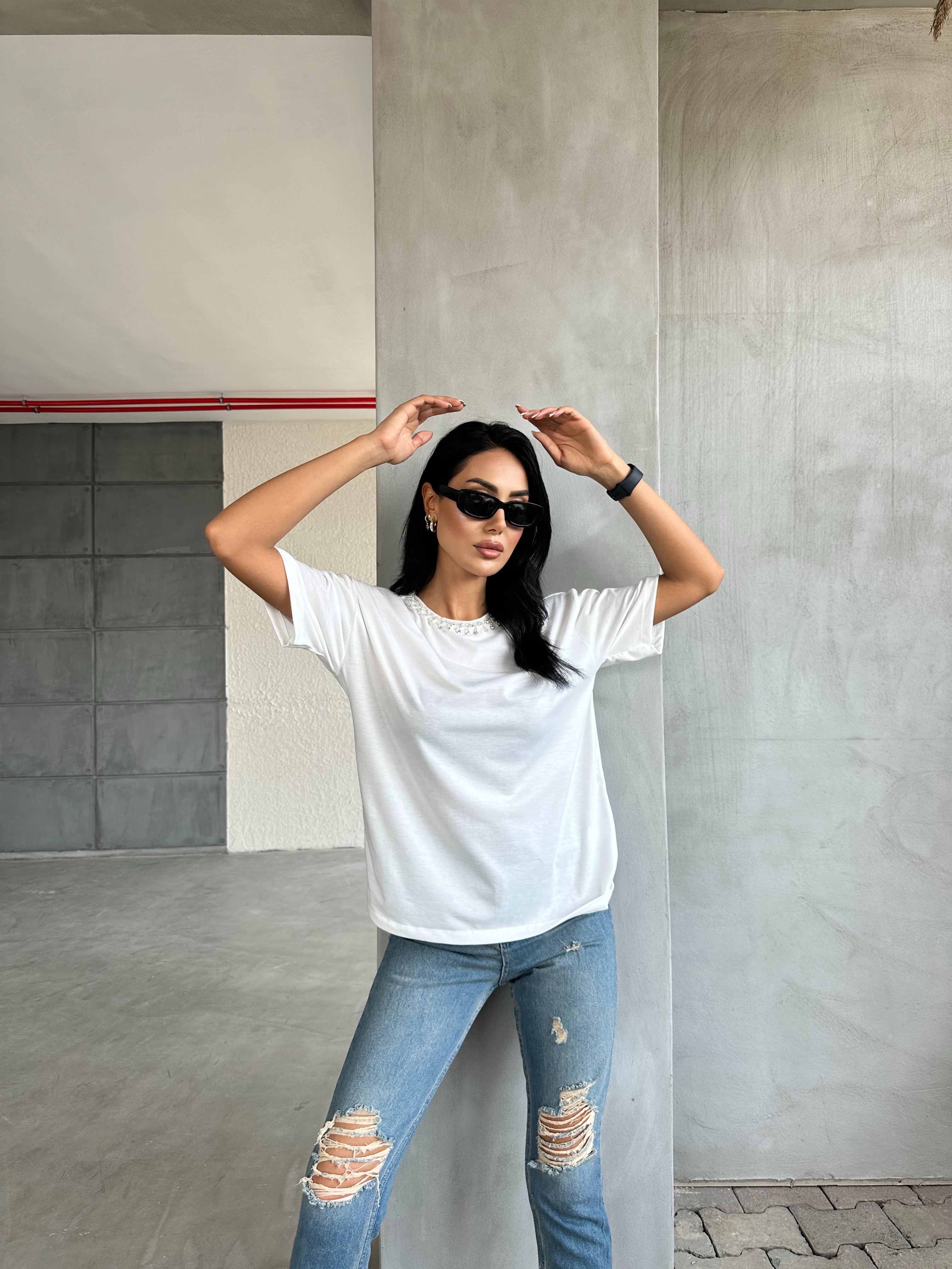 Stone Collar T-shirt