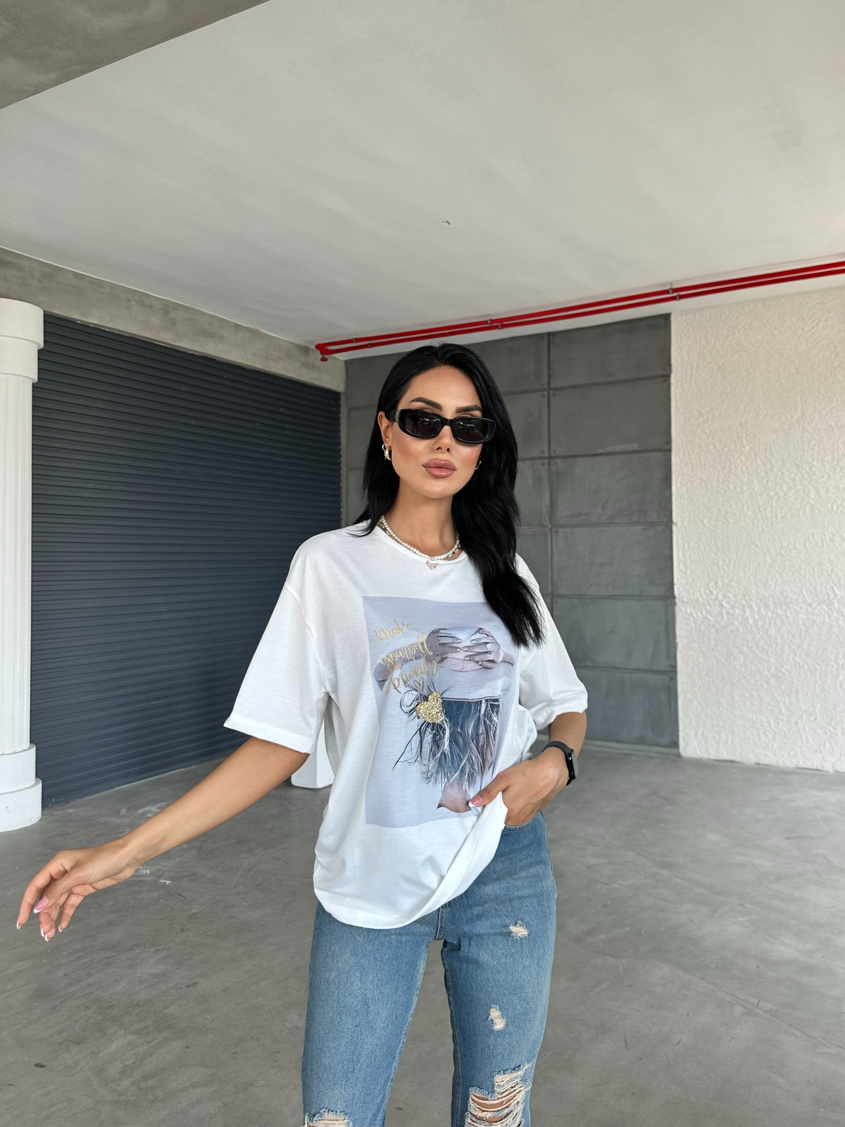 Girl in a Hat Printed Stoned T-shirt