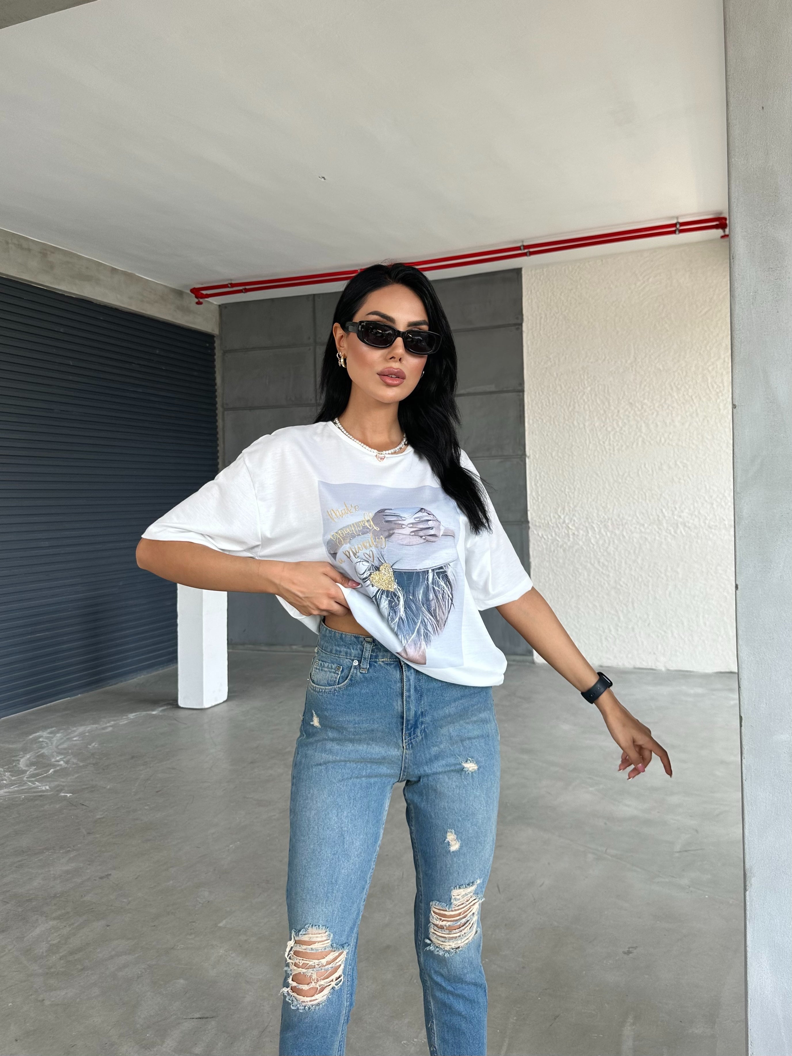 Girl in a Hat Printed Stoned T-shirt