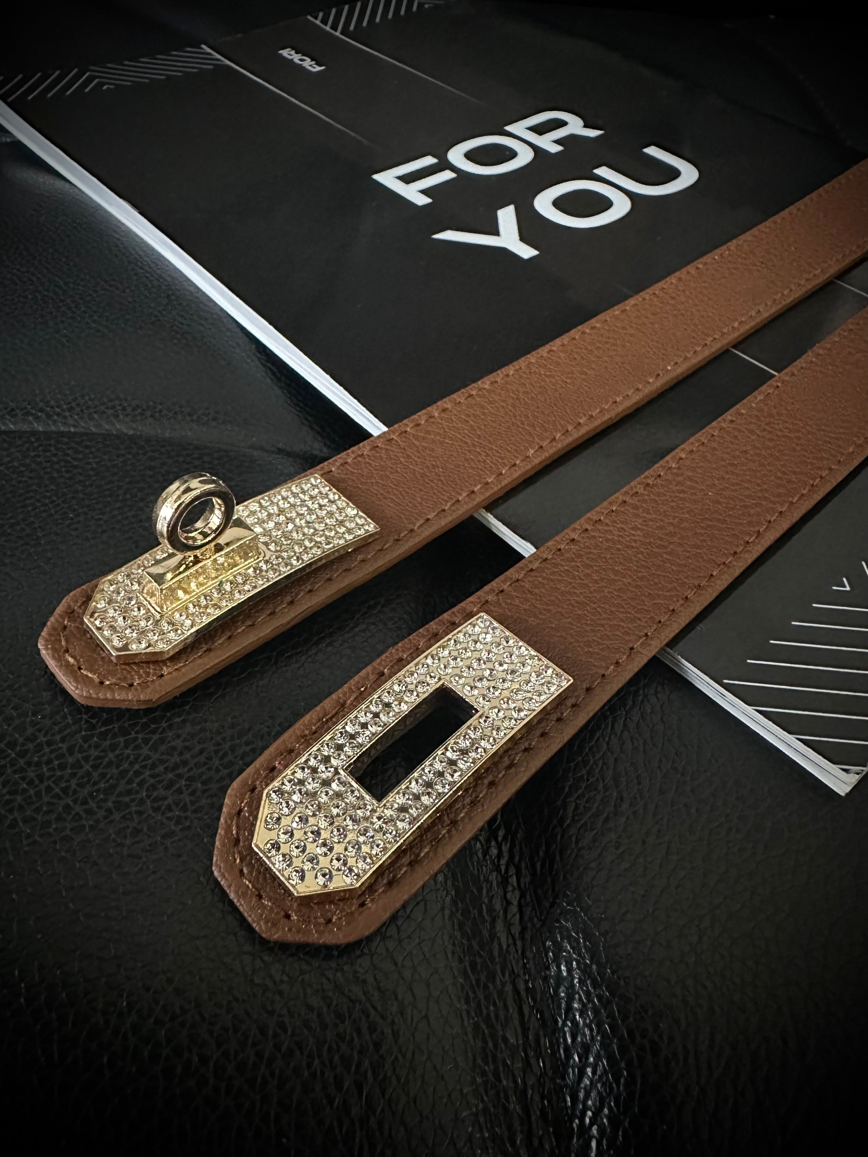 Women's Thin Elastic Belt with Stones and Lock Buckle