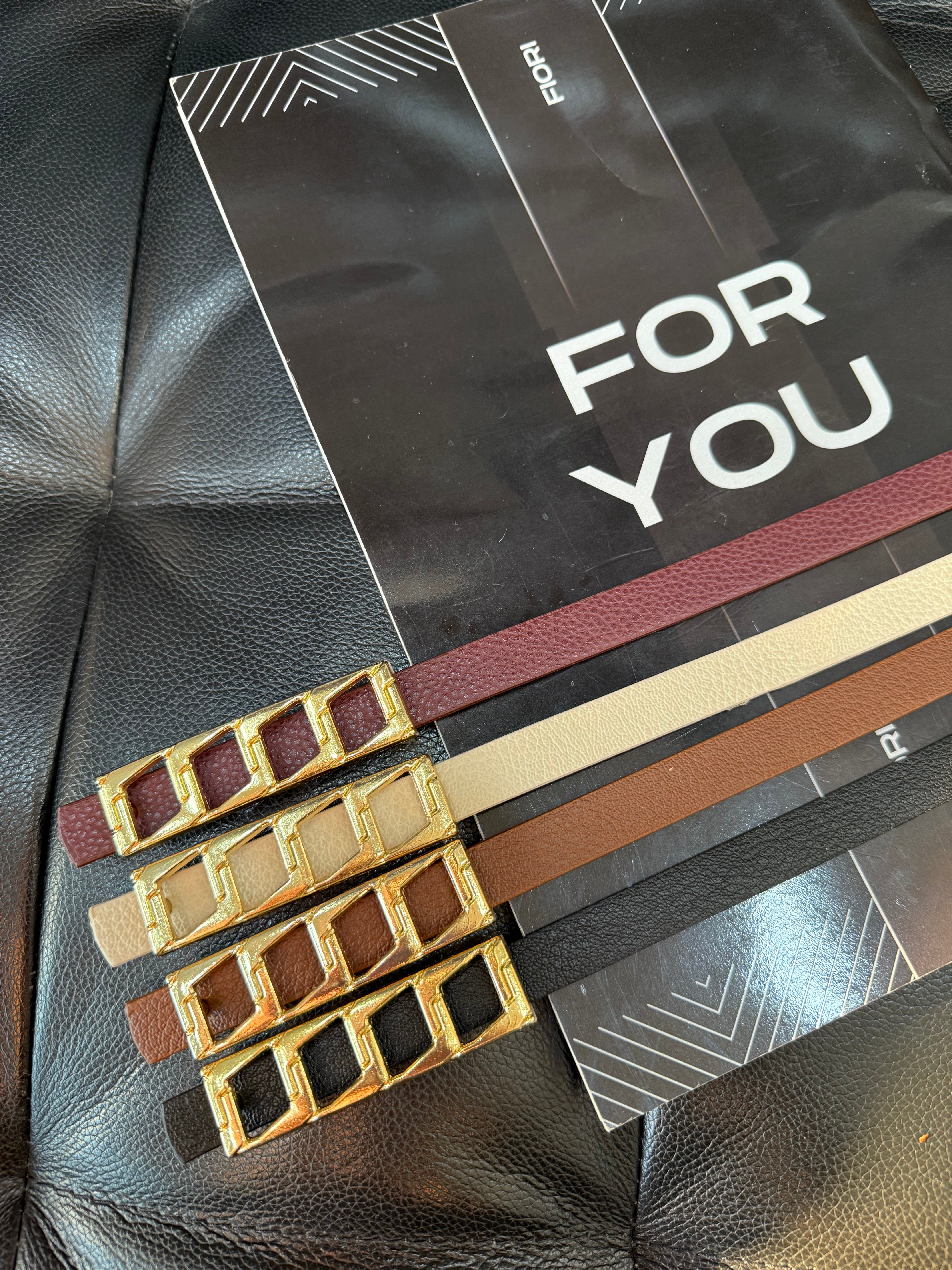 Basic Women's Belt with Thin Chain Buckle