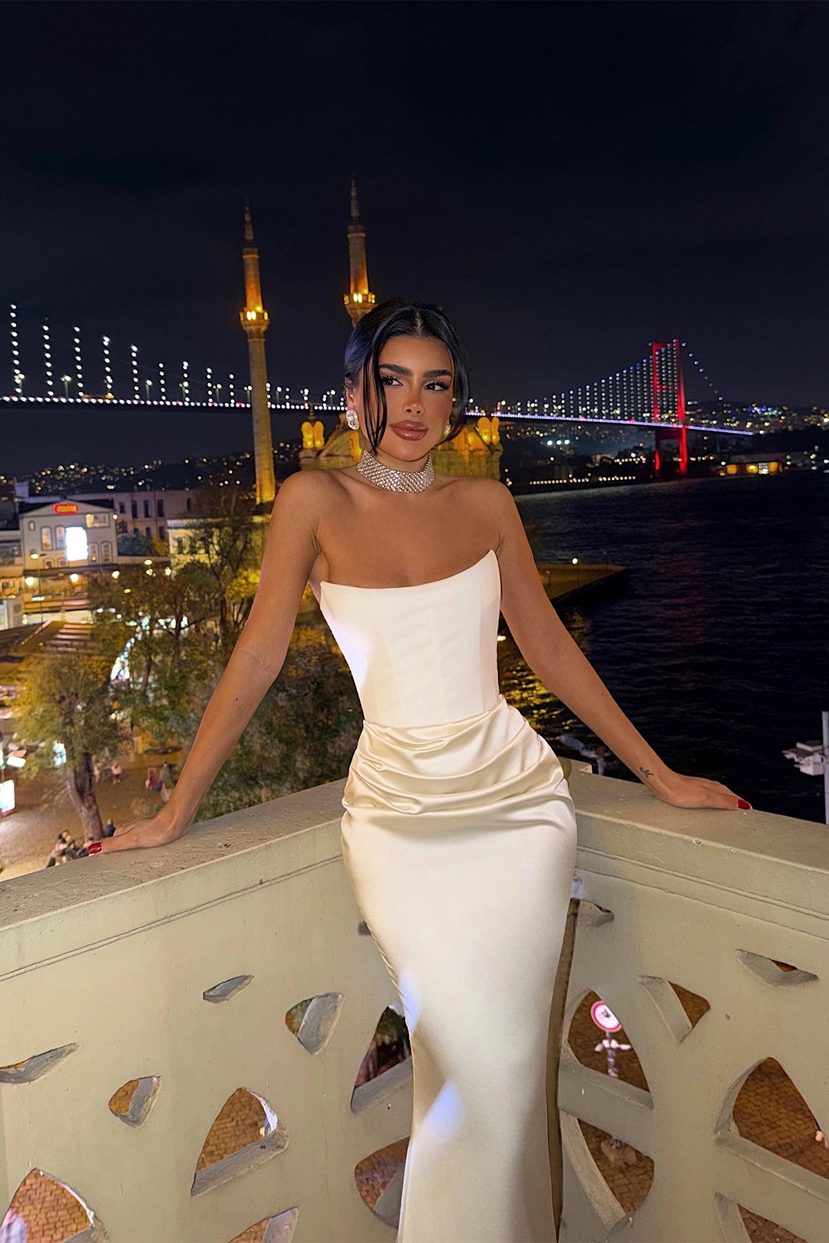 Beyaz Velora Saten Elbise