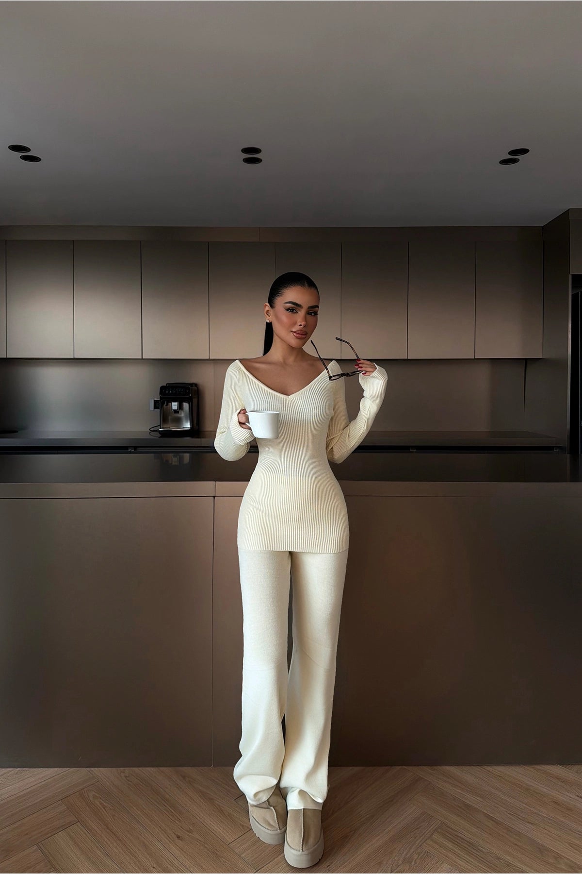 Krem Omzu Açık Triko Takım XS