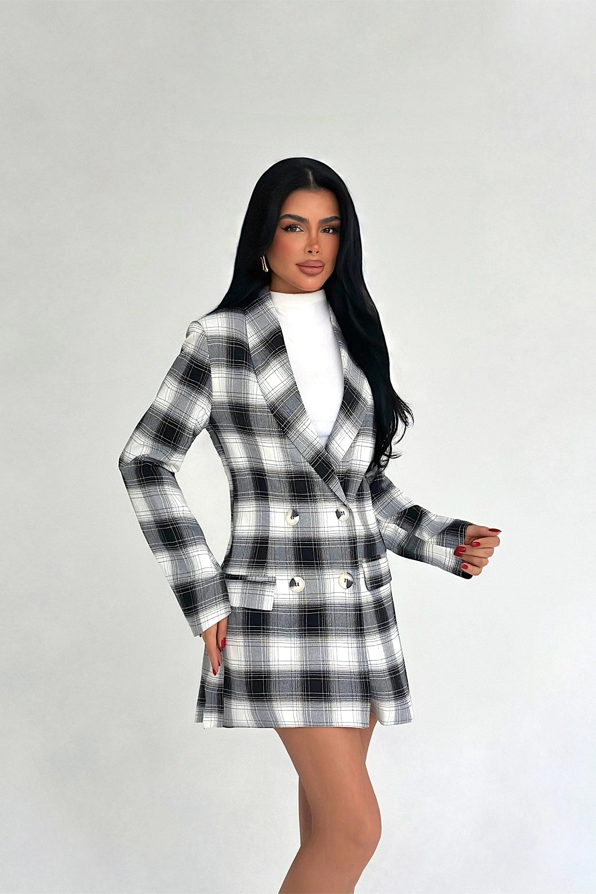 Black Buttoned Plaid Jacket