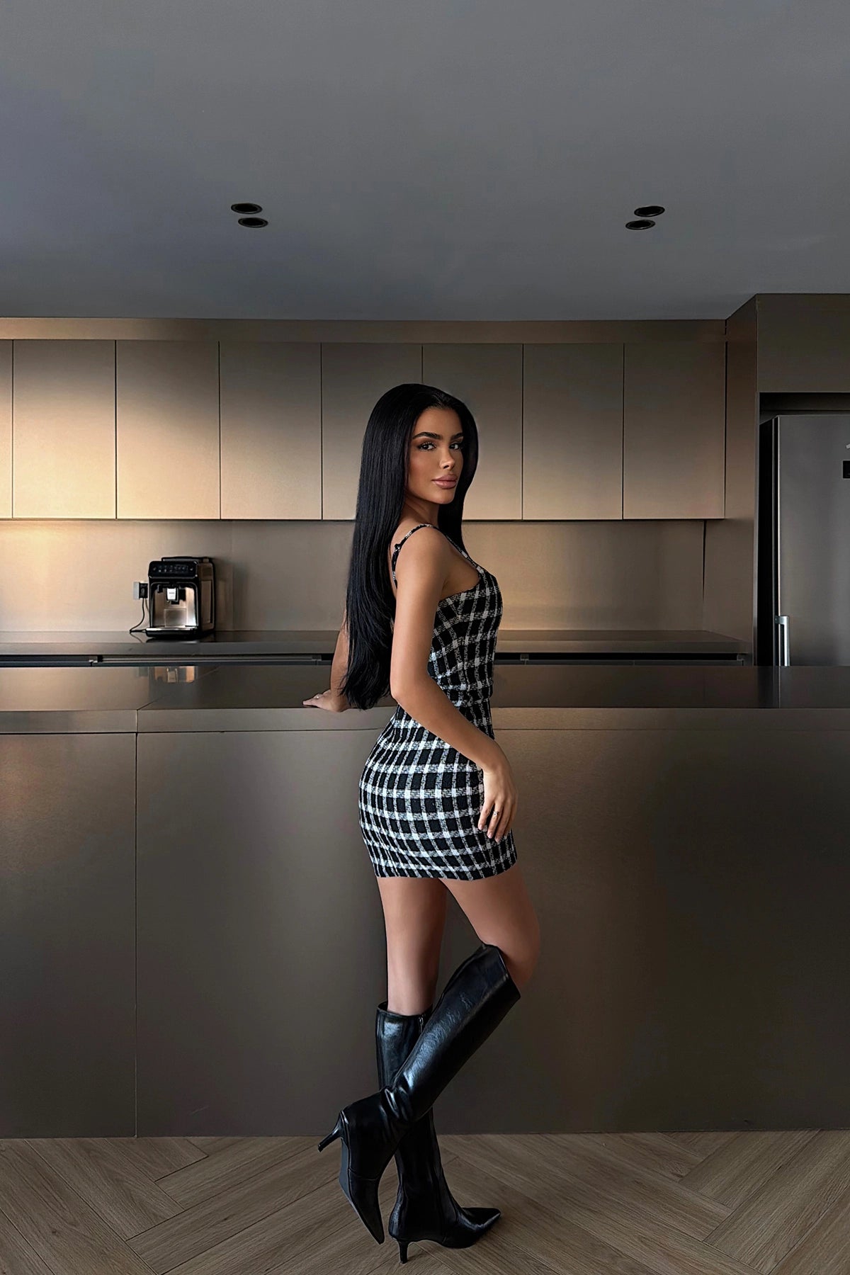 Siyah Askılı Ekose Mini Elbise