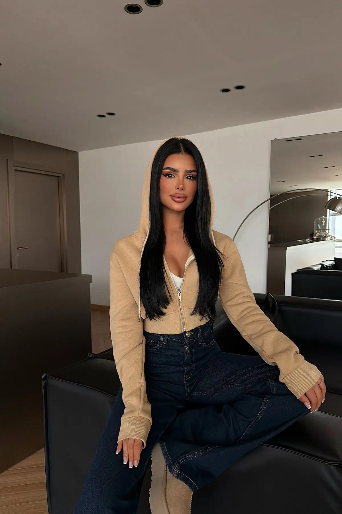 Bej Crop Kesim Hırka