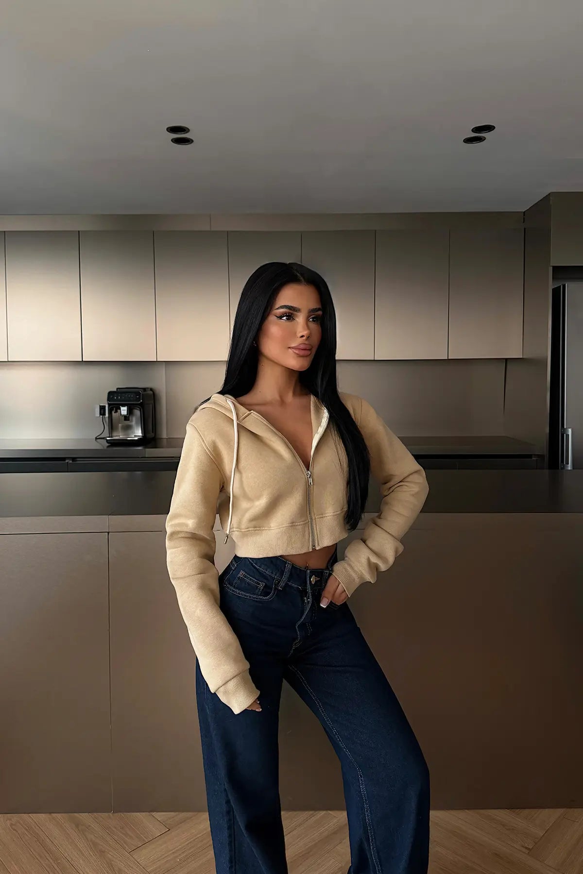 Bej Crop Kesim Hırka