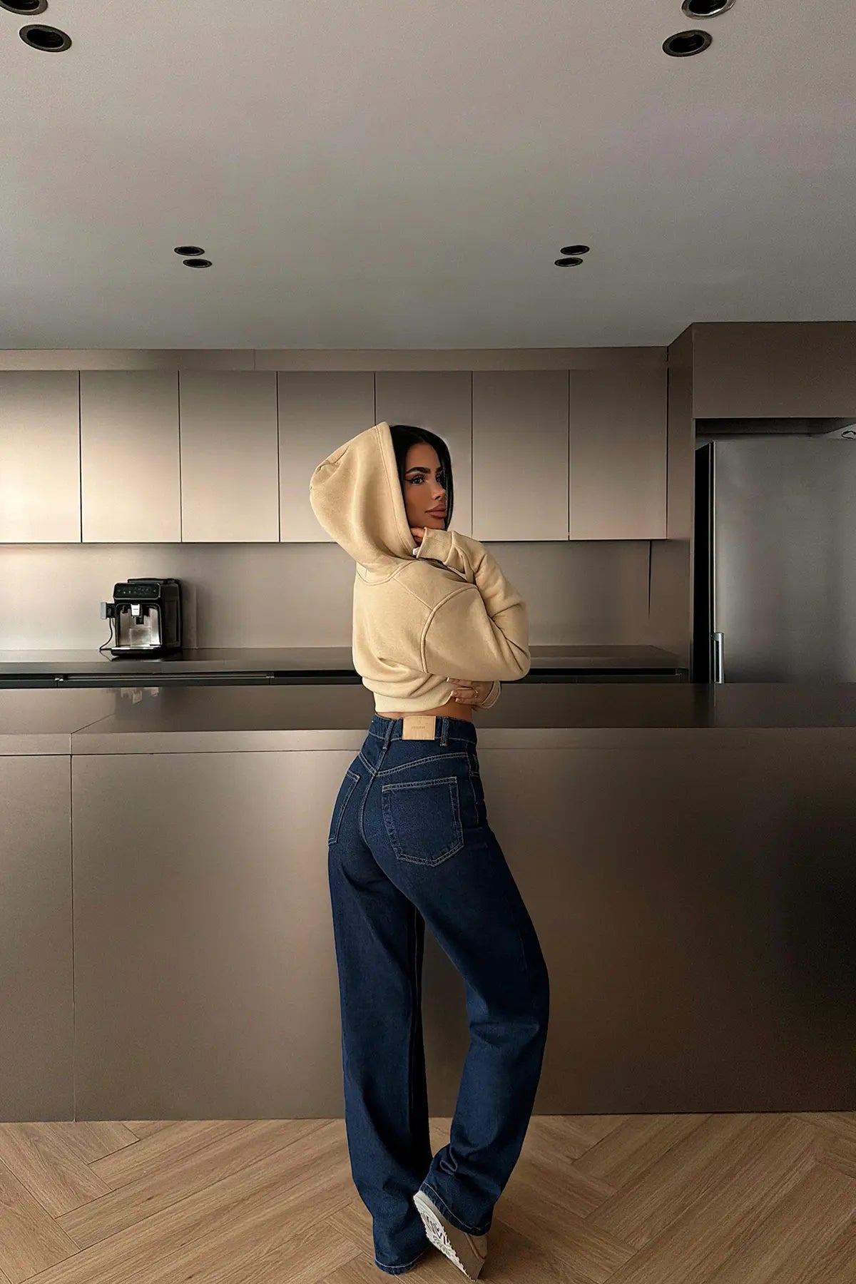 Bej Crop Kesim Hırka