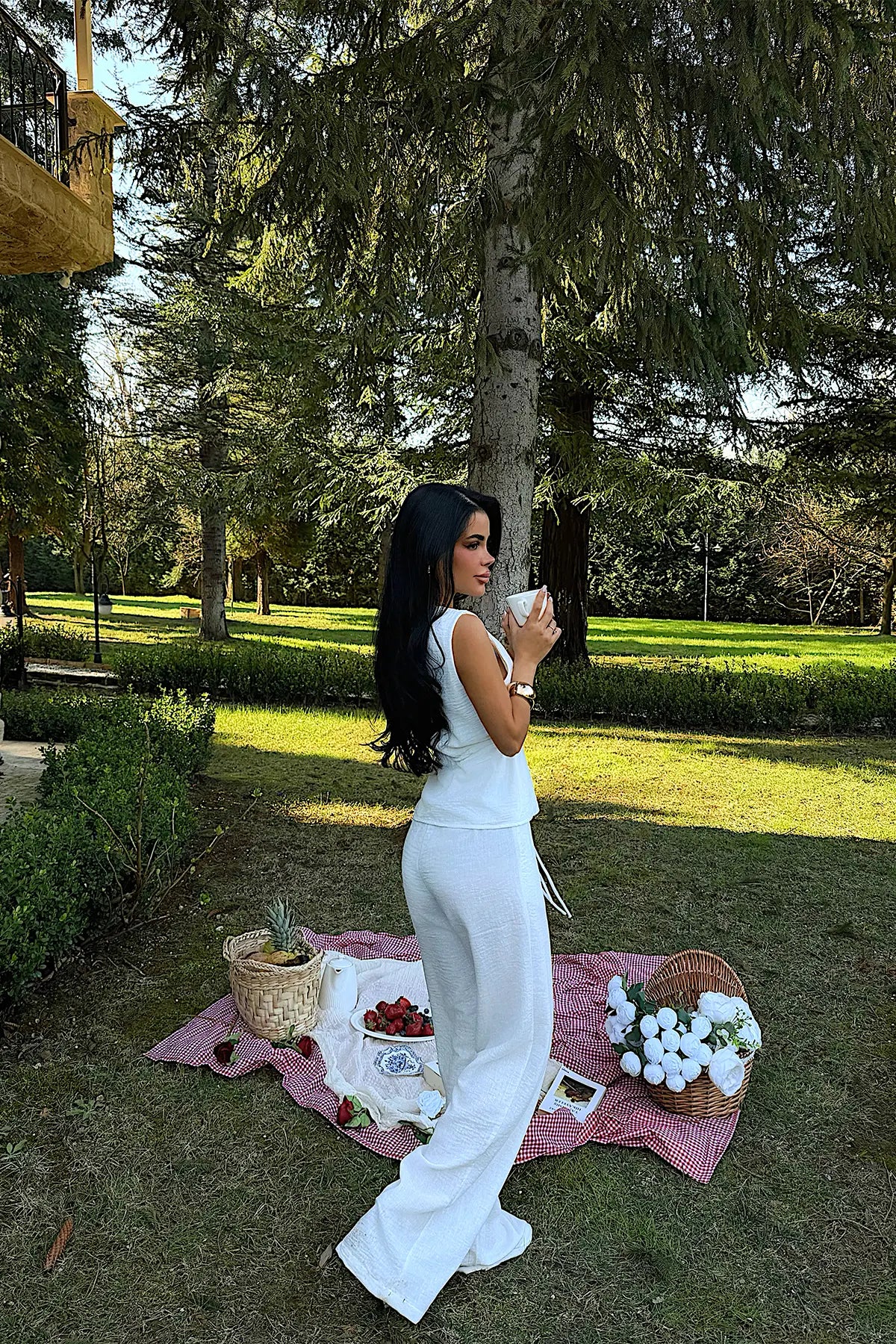 Beyaz Bağlamalı Yelek Pantolon Takım