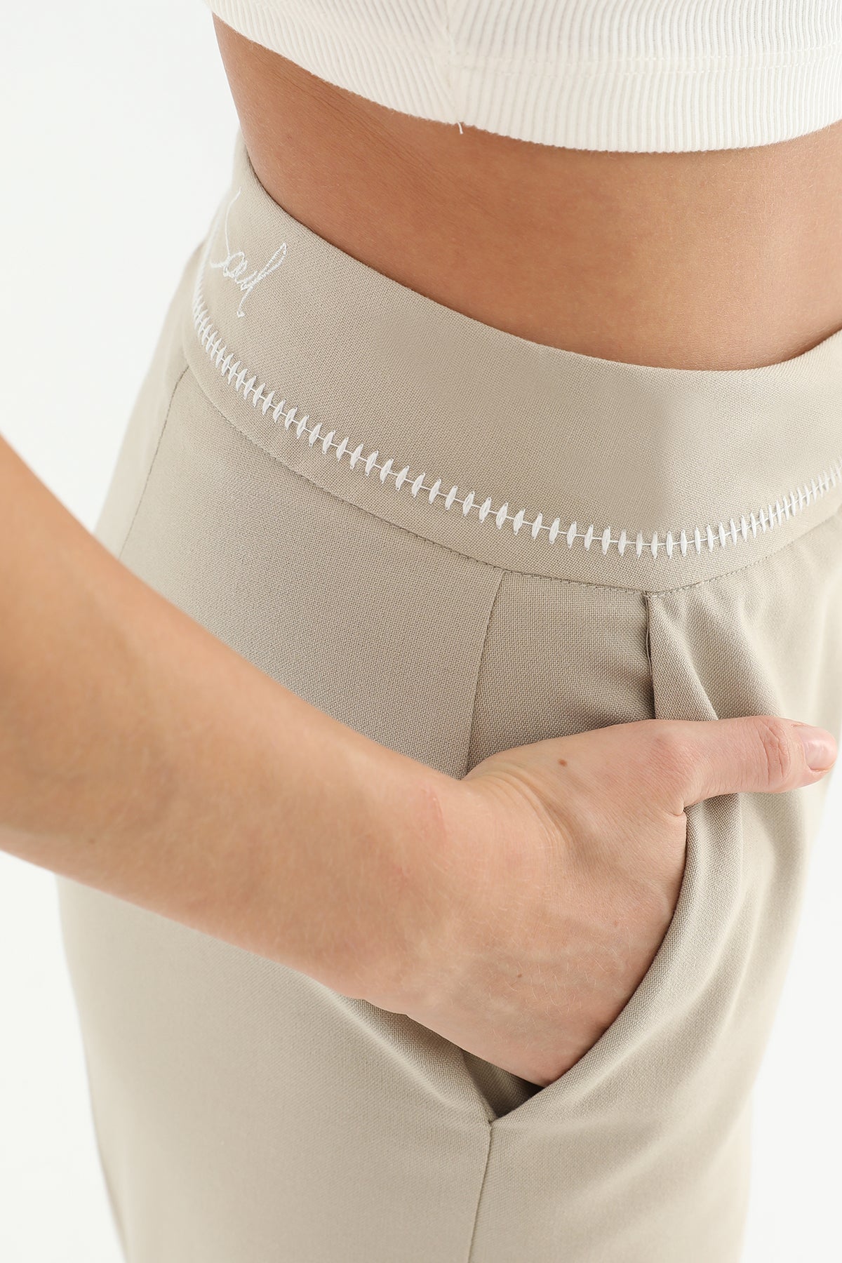 Kadın Beli Nakış Detaylı Geniş Paça Pantolon - 31976PNT