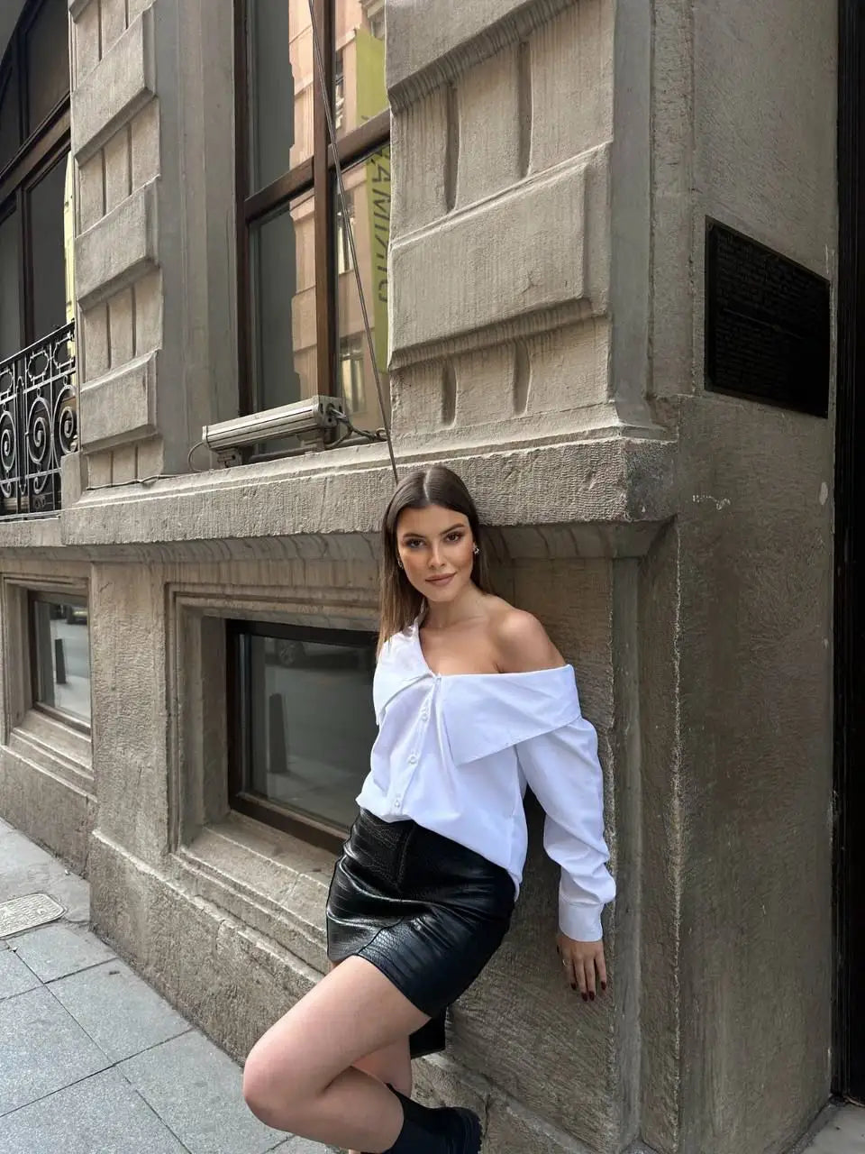 Yaka Detay Gömlek 2502