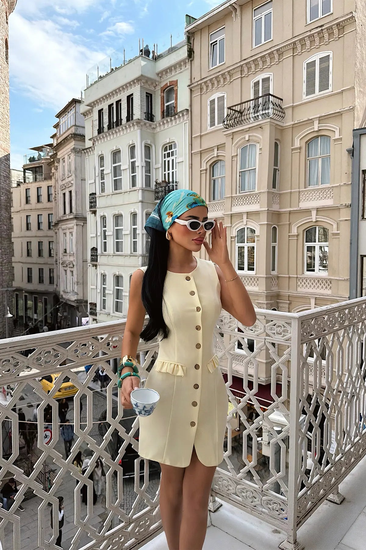Sarı Düğmeli Elbise
