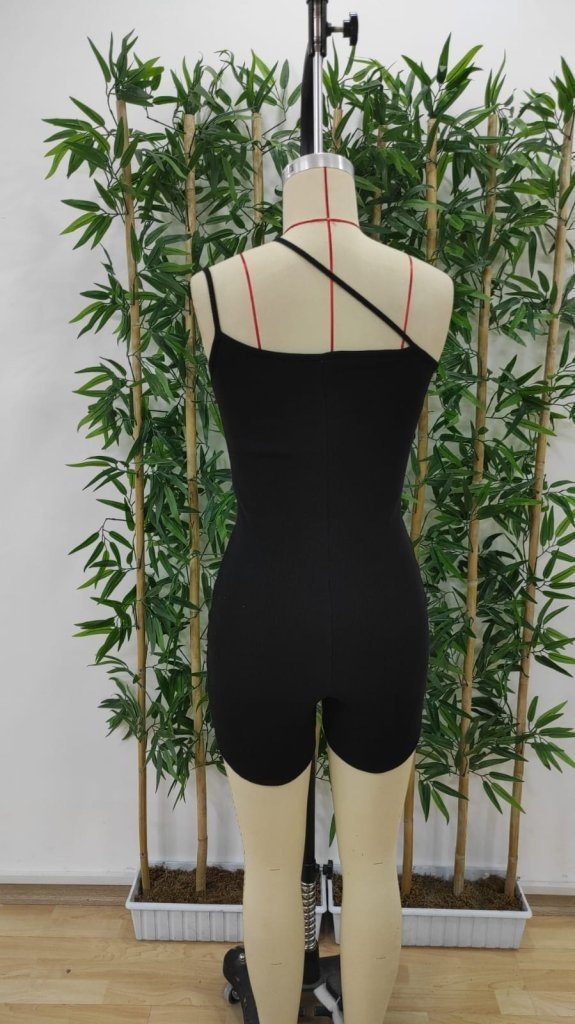 Kadın Asimetrik Askılı Mini Kaşkorse Bodycon Tulum , 35480