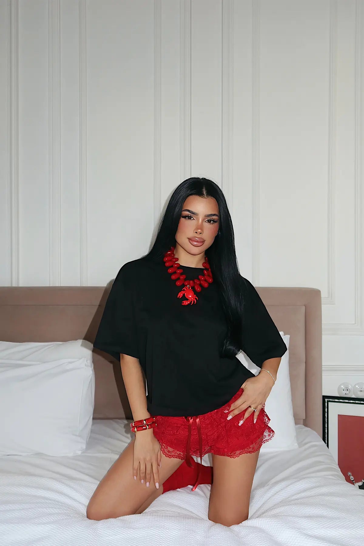 Siyah Yengeç Baskılı Tişört