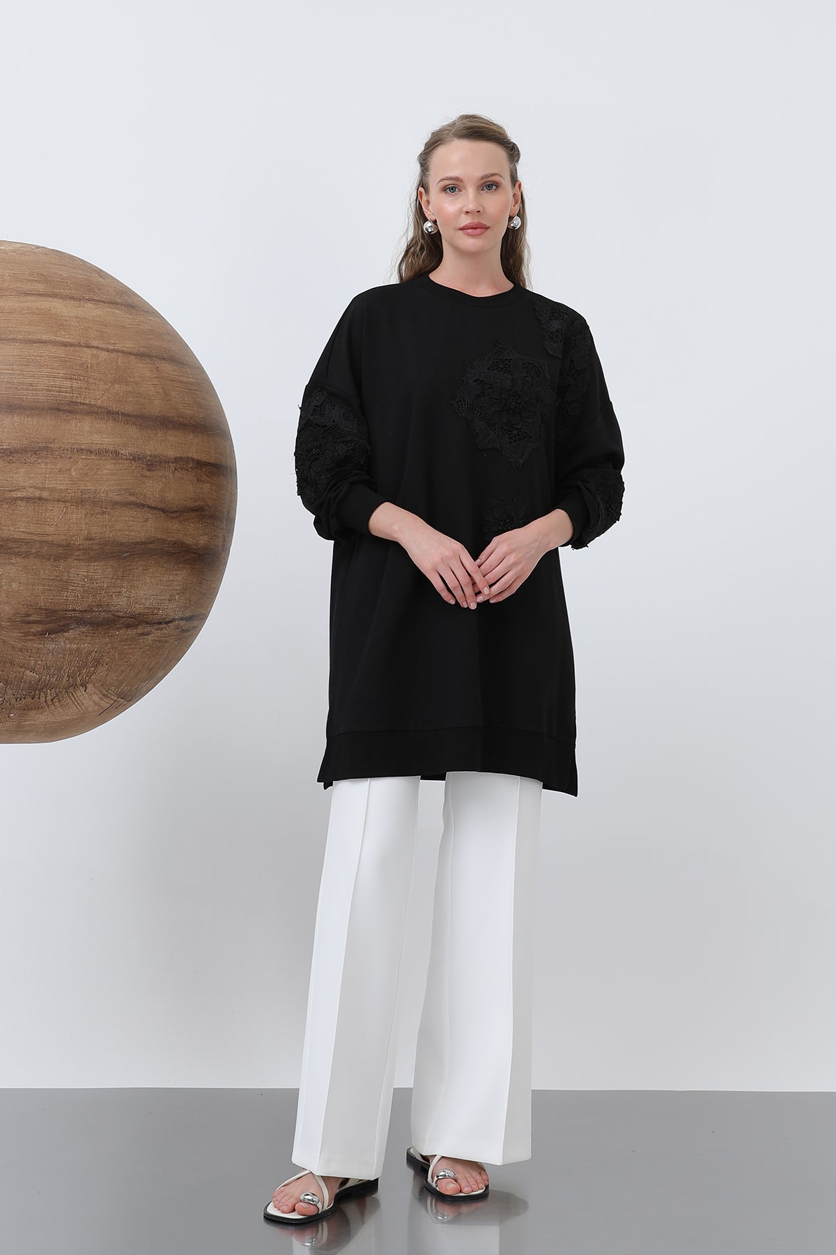 Kadın Önü Çiçek Motifli Dantelli Tunik - 10652TUN - BLACK