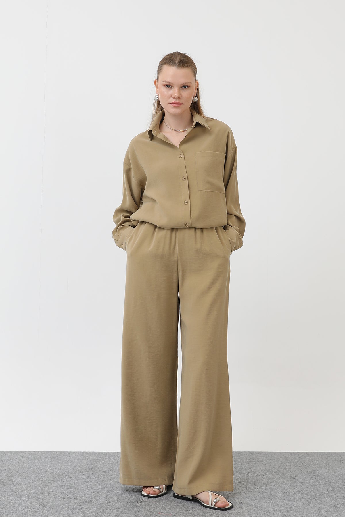 Kadın Arkası Robalı Gömlek Pantolon Takım - 14296TKS - OLIVE