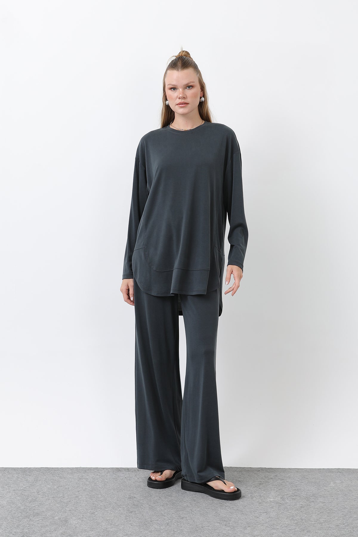 Kadın Önü Dikiş Detaylı Pantolonlu Takım - 14344TKS - DARK ANTHRACITE