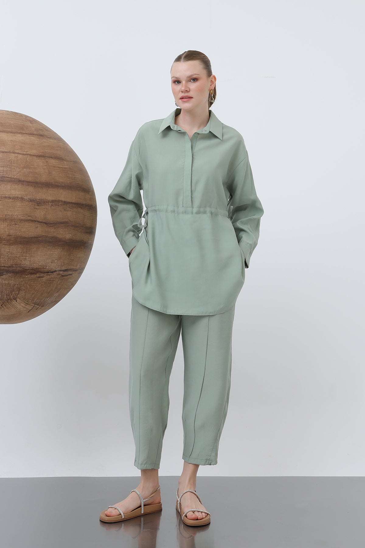 Kadın Beli Büzgülü Gizli Patlı Pantolonlu Takım - 20610TKS - ALMOND GREEN