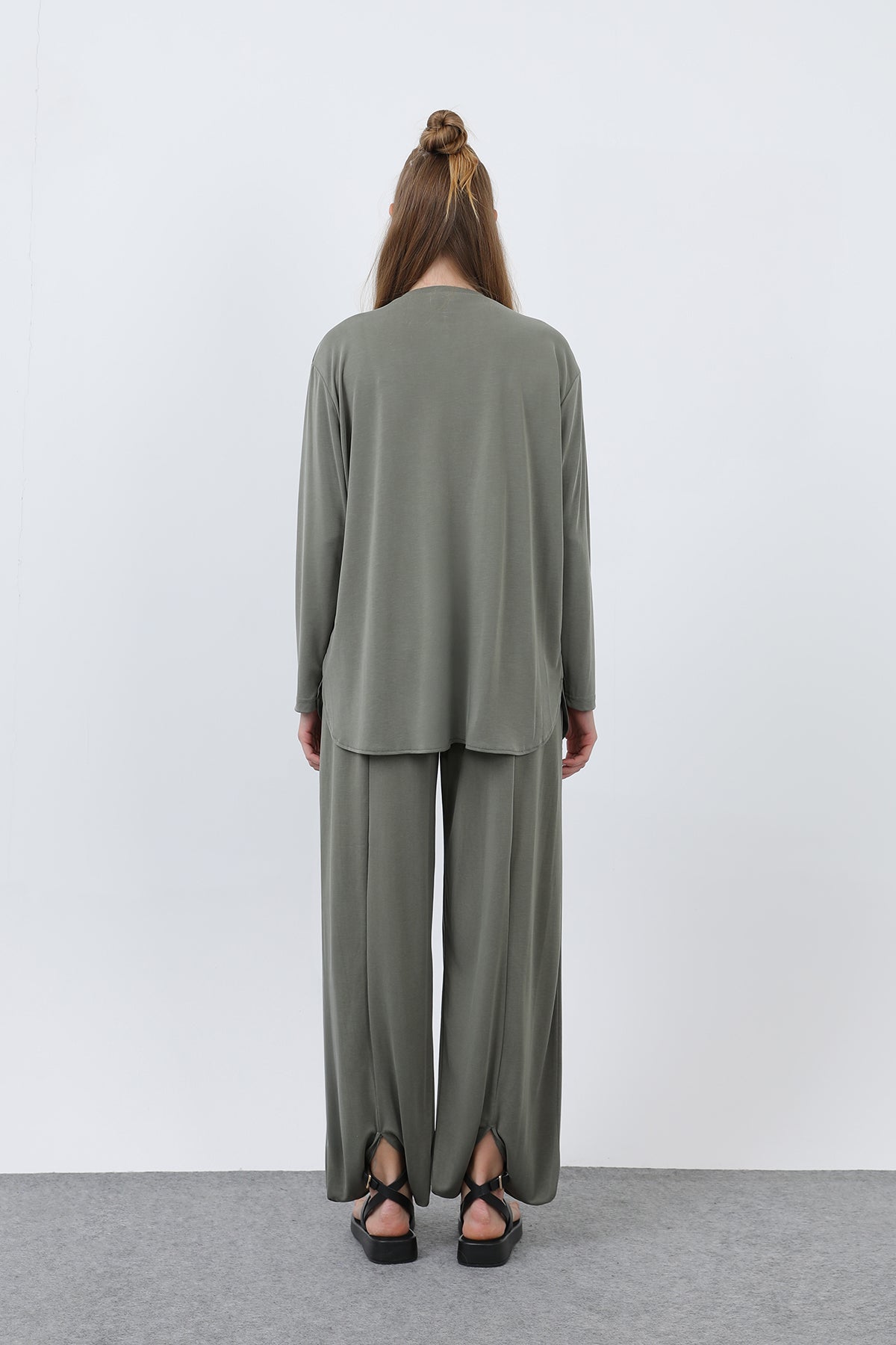 Kadın Oversize Viskon Relax Takım
-20663TKS