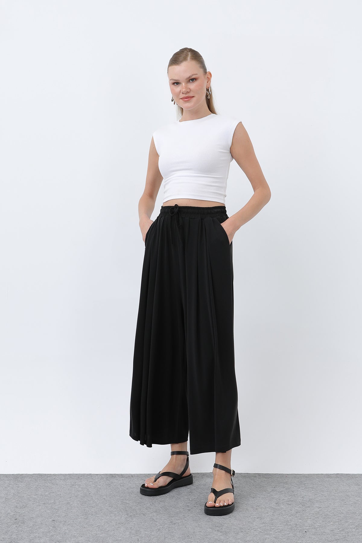 Kadın Beli Kuşaklı Etek Görünümlü Pantolon - 20664PNT
