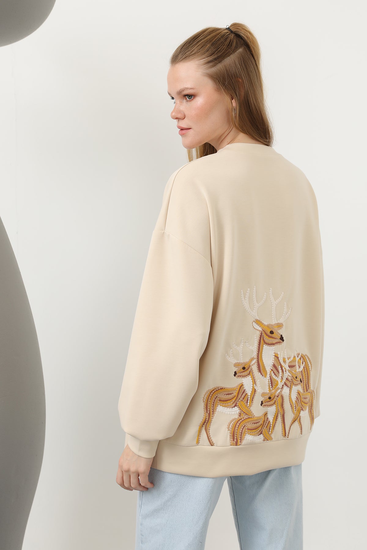 Kadın Arkası Geyikli Sweat - 32118SWT - BEIGE