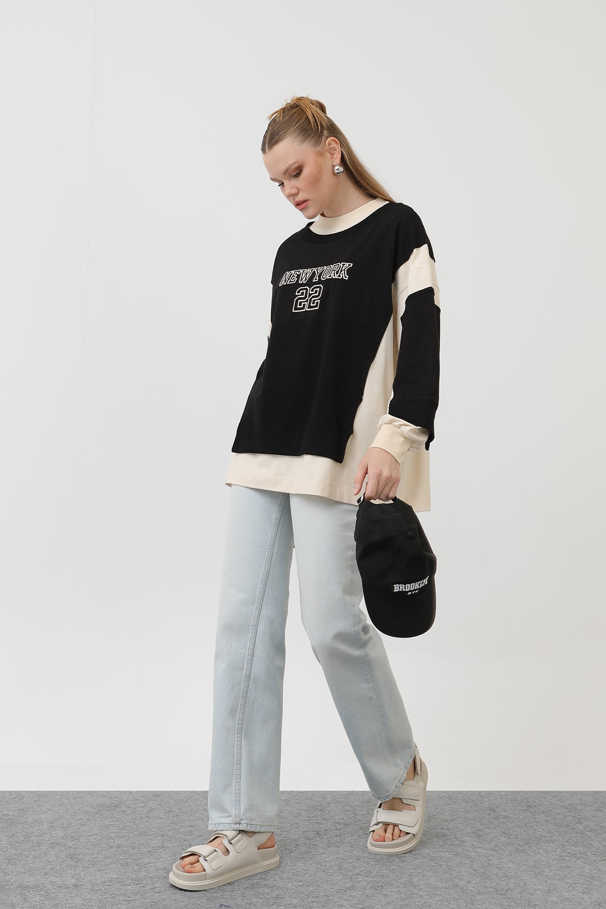 Kadın Önü Nakışlı Sweat - 32121SWT - BEIGE-BLACK