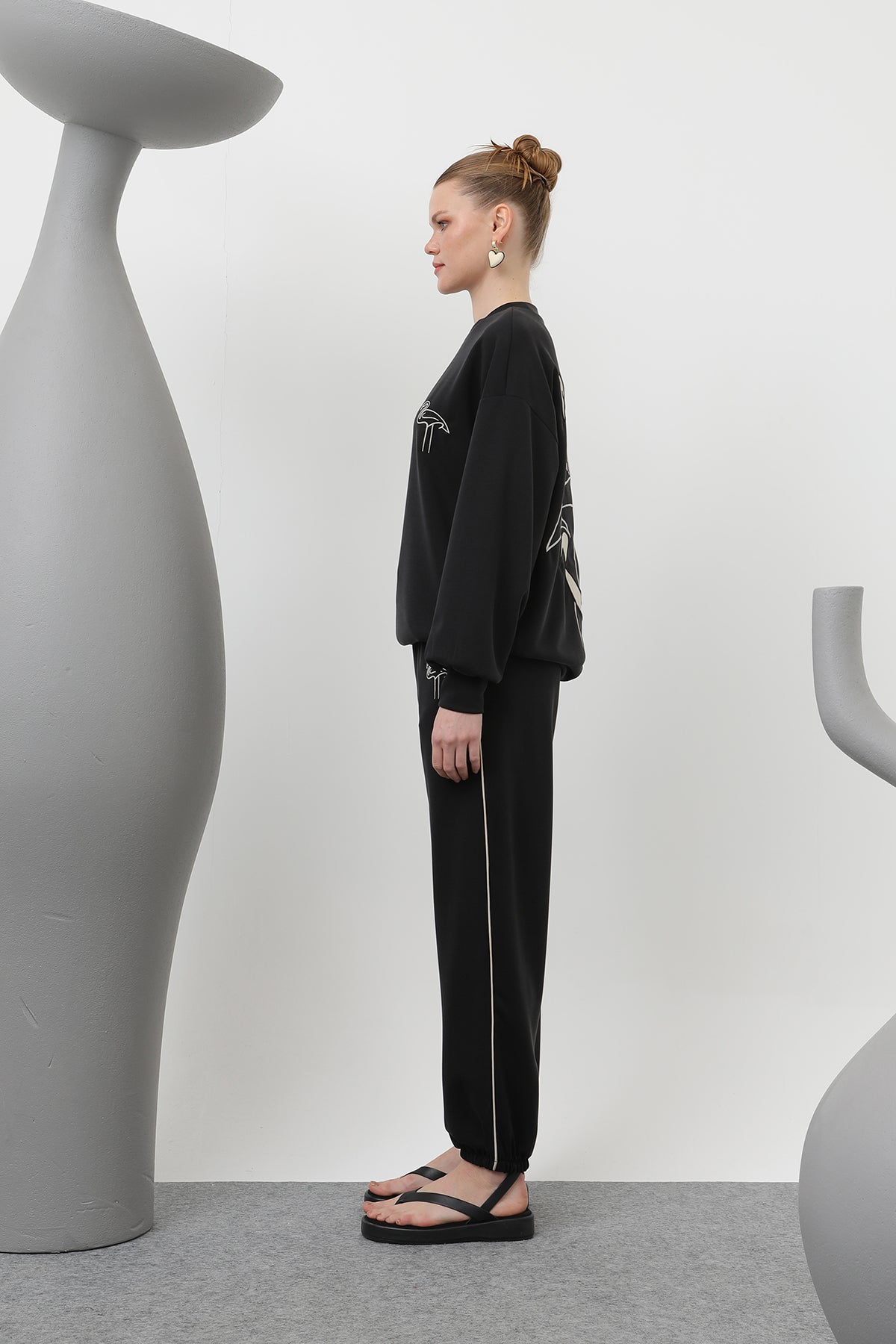 Women's Swan Embroidered Tracksuit - 32162TKS