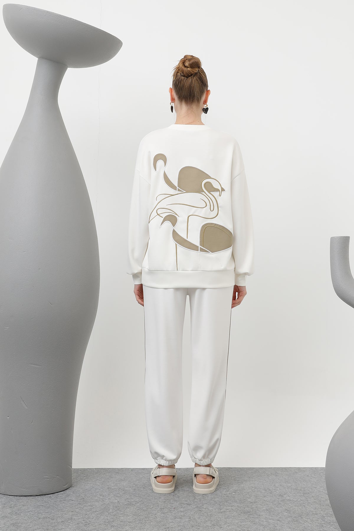 Women's Swan Embroidered Tracksuit - 32162TKS