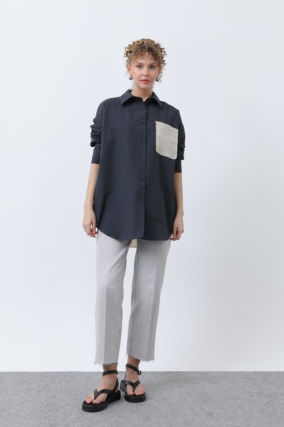 Kadın Arkası Nakışlı Gömlek -32232GML - NAVY-BEIGE