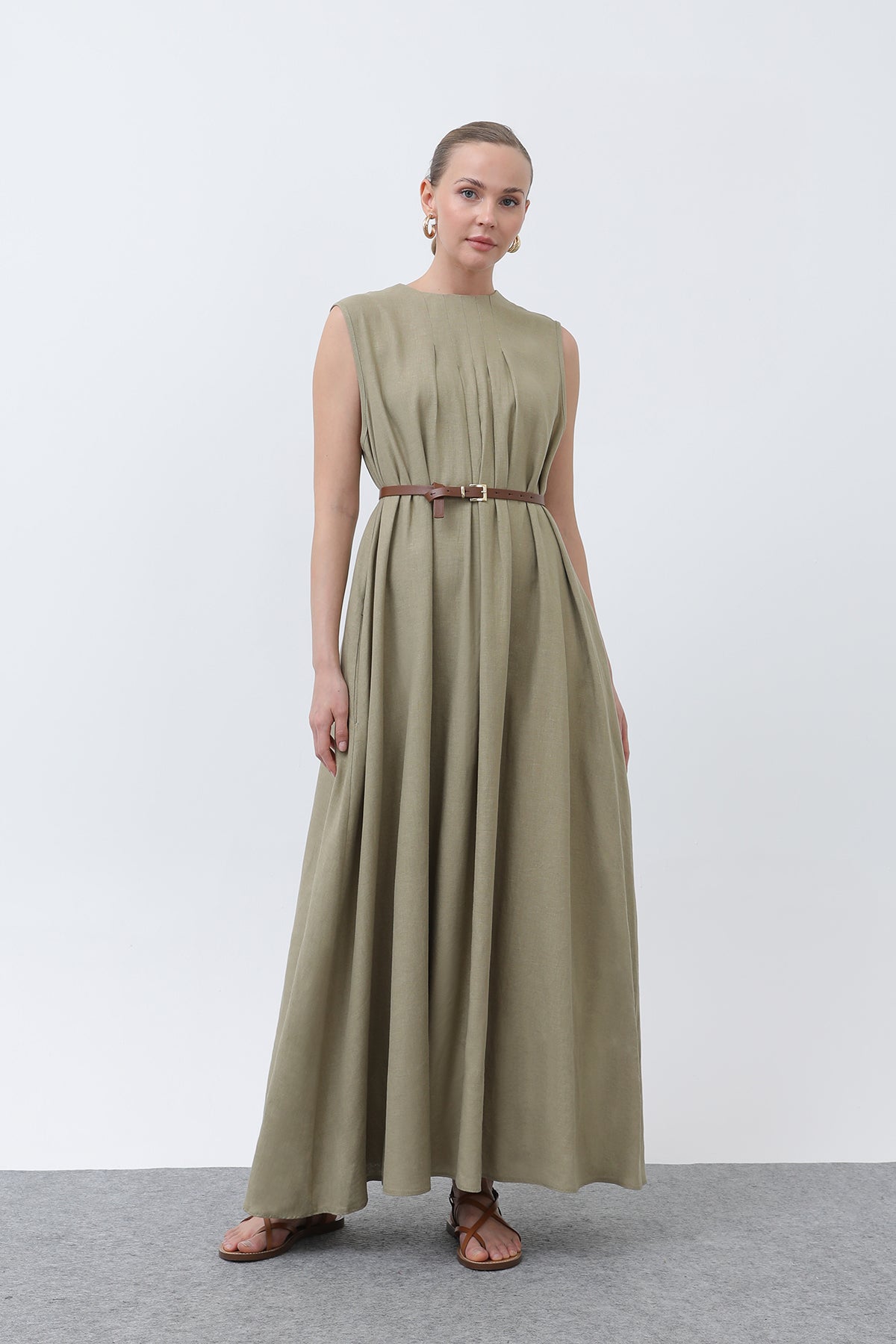 Kadın Pileli Kemerli Keten Elbise - 32321ELB - KHAKI