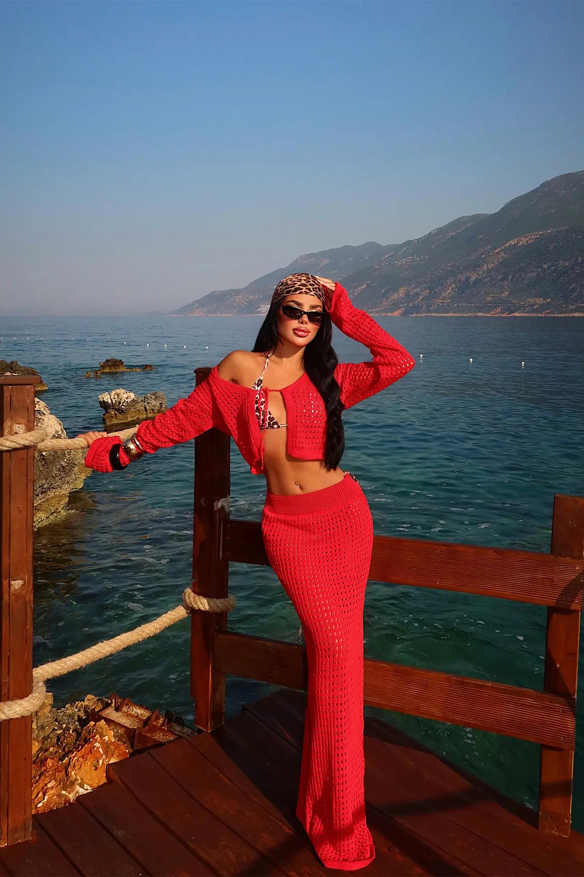 Kırmızı Önden Bağlamalı Etekli Takım