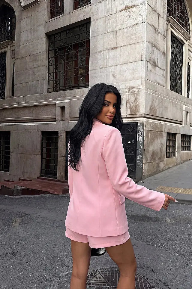 Pembe Şortlu Takım