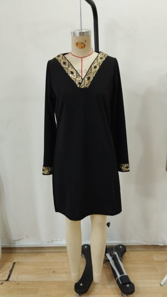 Kadın Uzun Kollu V Yakalı Pulpayet Detaylı Mini Ithal Krep Elbise, 31695