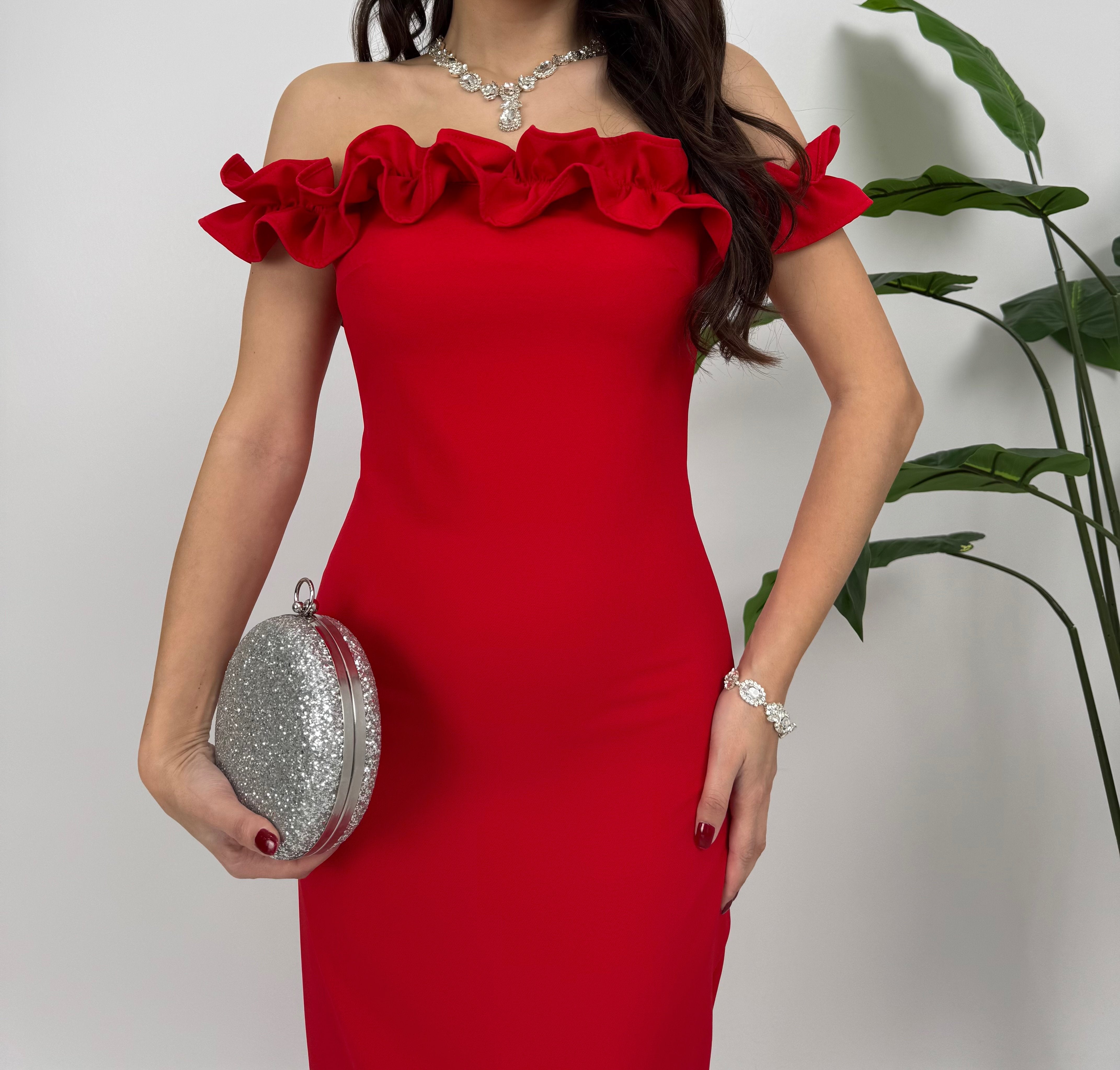 3021 GÖĞÜS BÜZGÜLÜ ELBİSE