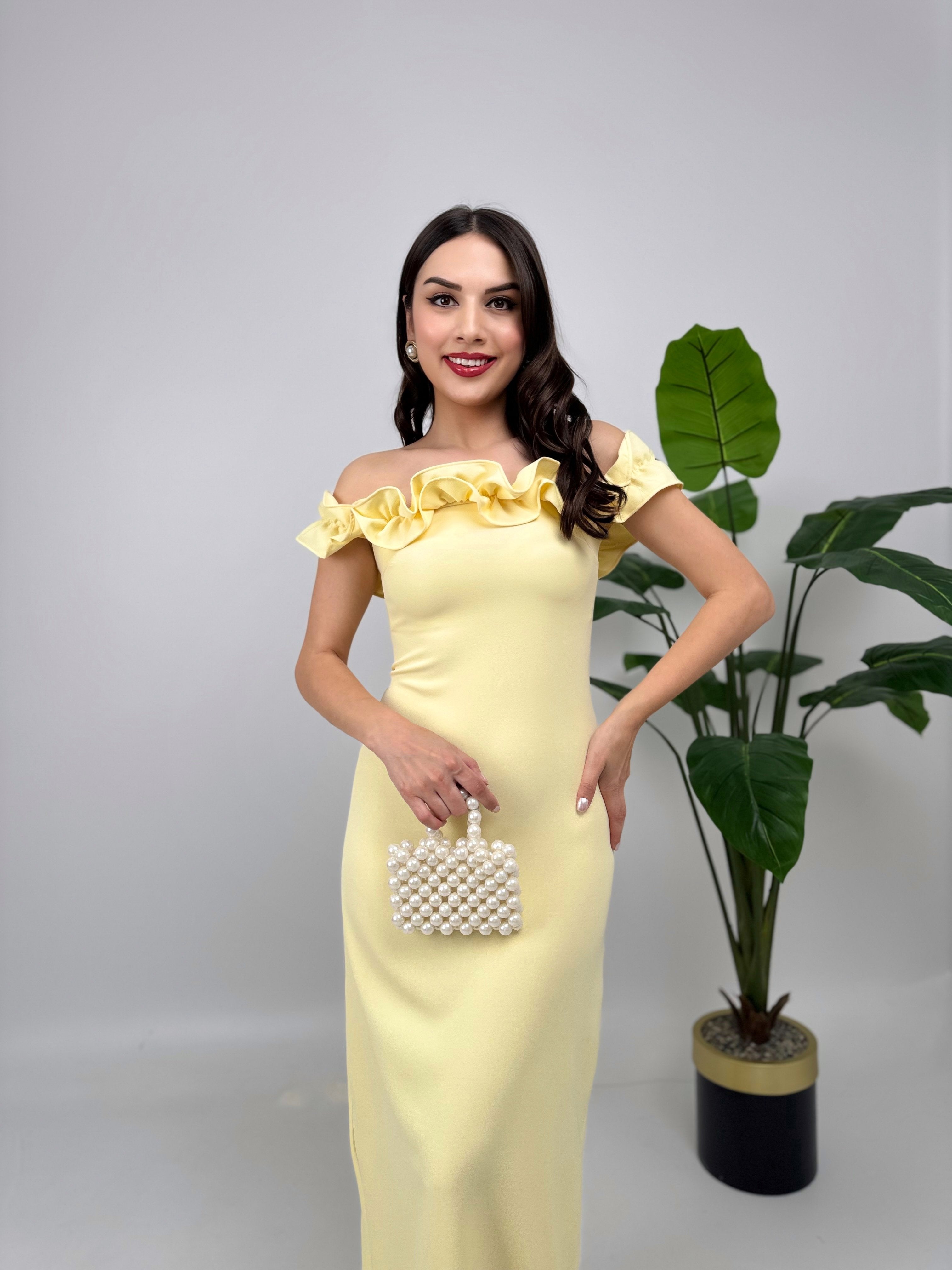 3021 GÖĞÜS BÜZGÜLÜ ELBİSE