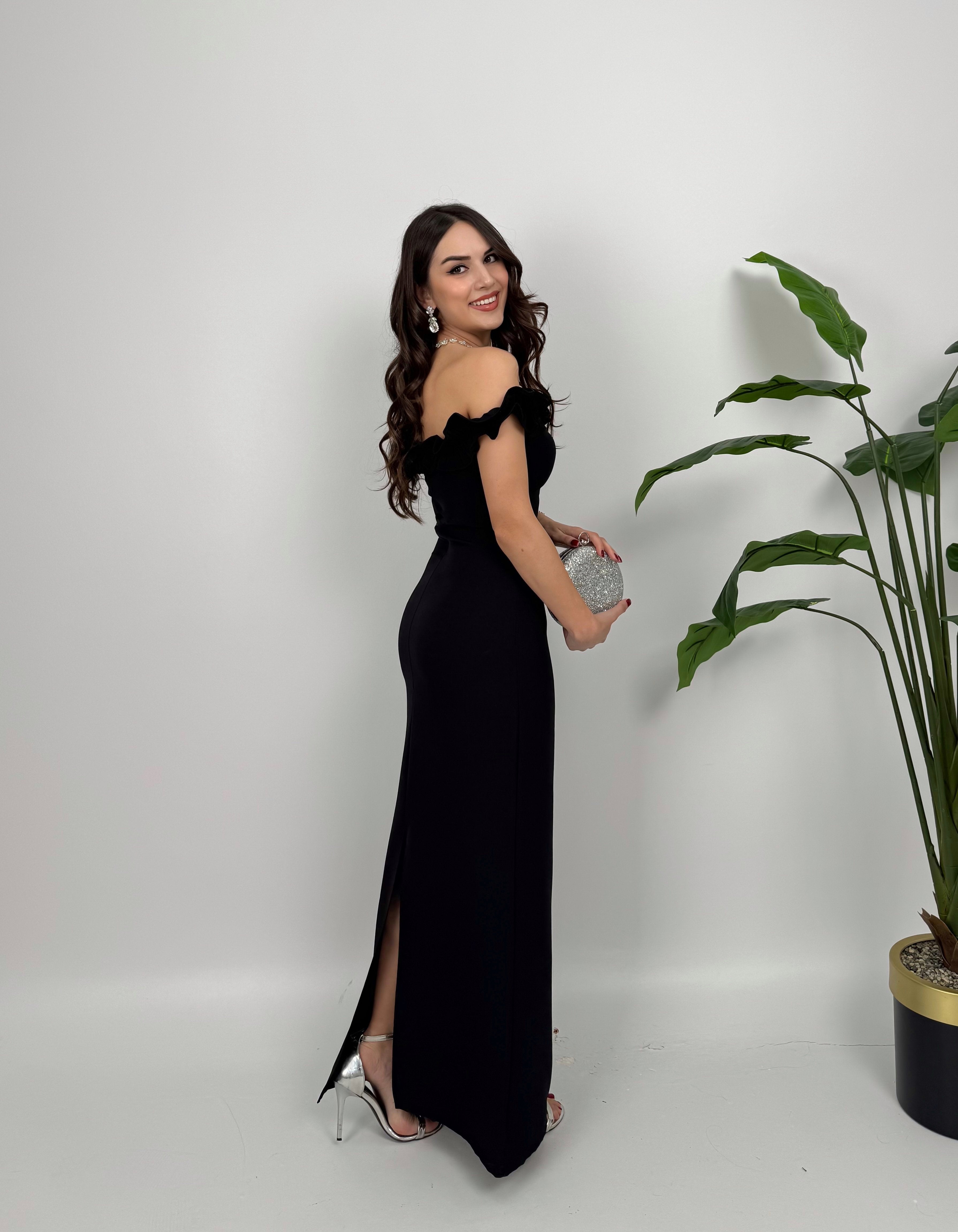 3021 GÖĞÜS BÜZGÜLÜ ELBİSE