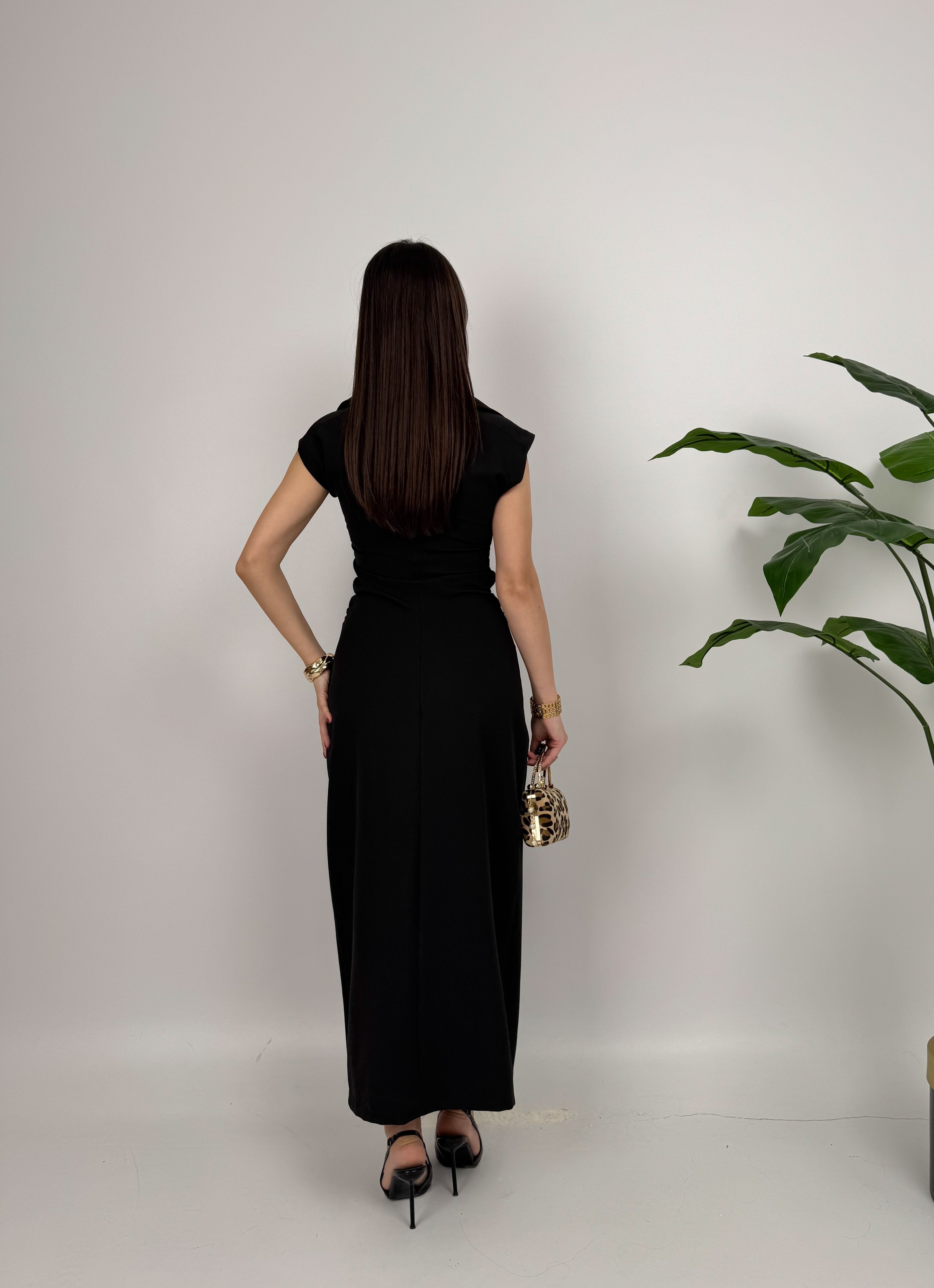 3026 ÖNDEN DÜĞMELİ ELBİSE