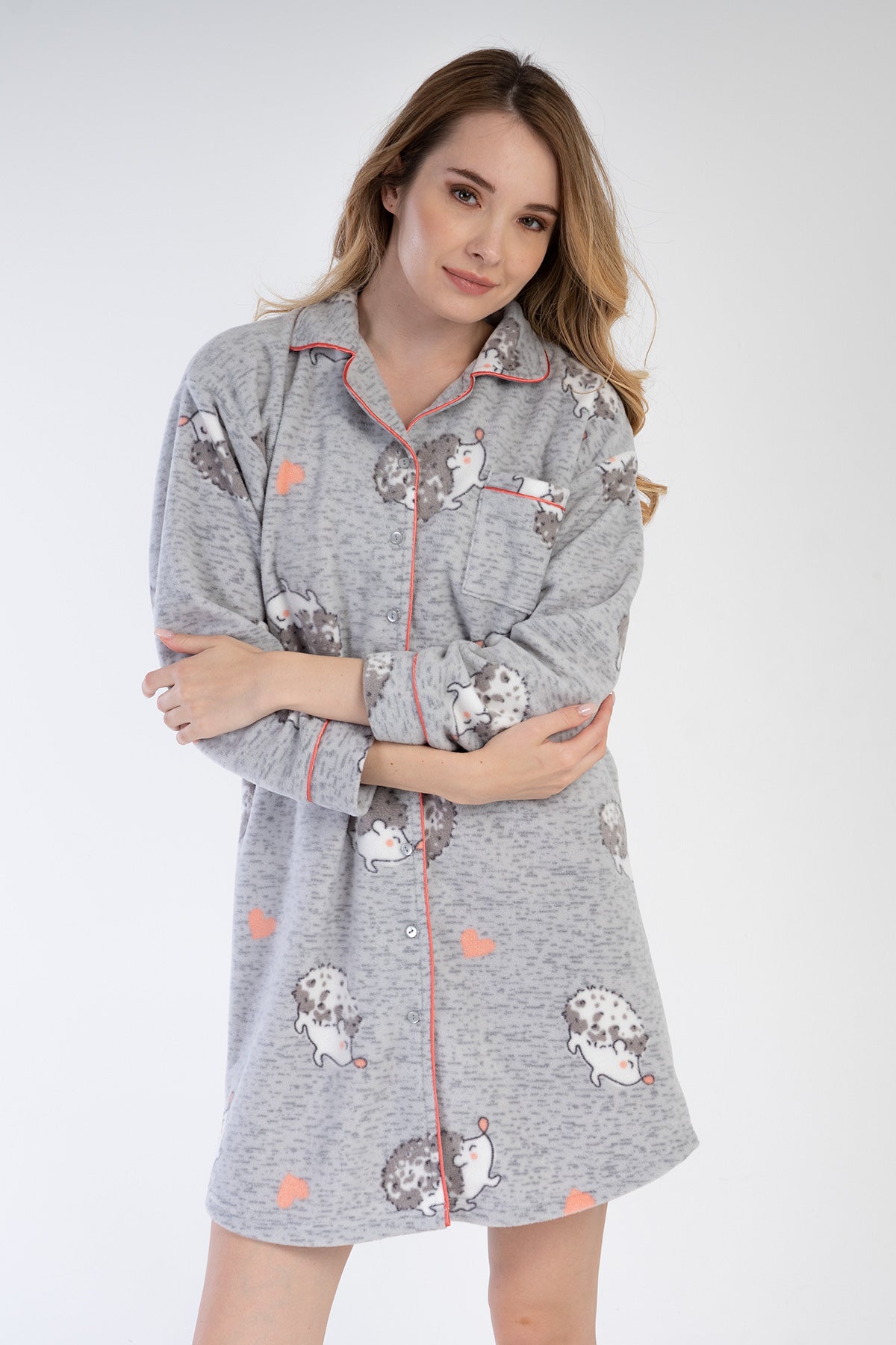 KADIN POLAR TAMAMI DUGMELI UZUN KOL ETEGI OVAL GOMLEK TUNIK