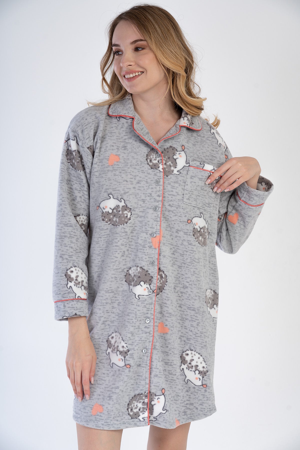 KADIN POLAR TAMAMI DUGMELI UZUN KOL ETEGI OVAL GOMLEK TUNIK