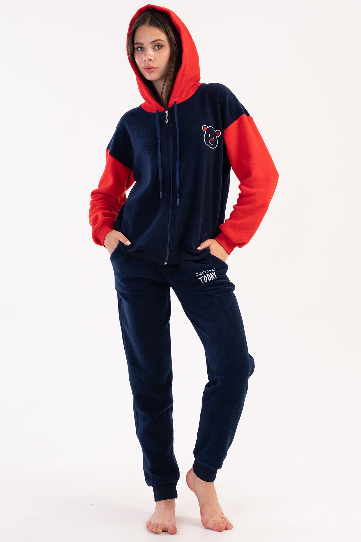 KADIN POLAR KAPSONLU FERMUARLI UZUN KOL CEPLI MANSETLI PIJAMA TAKIM